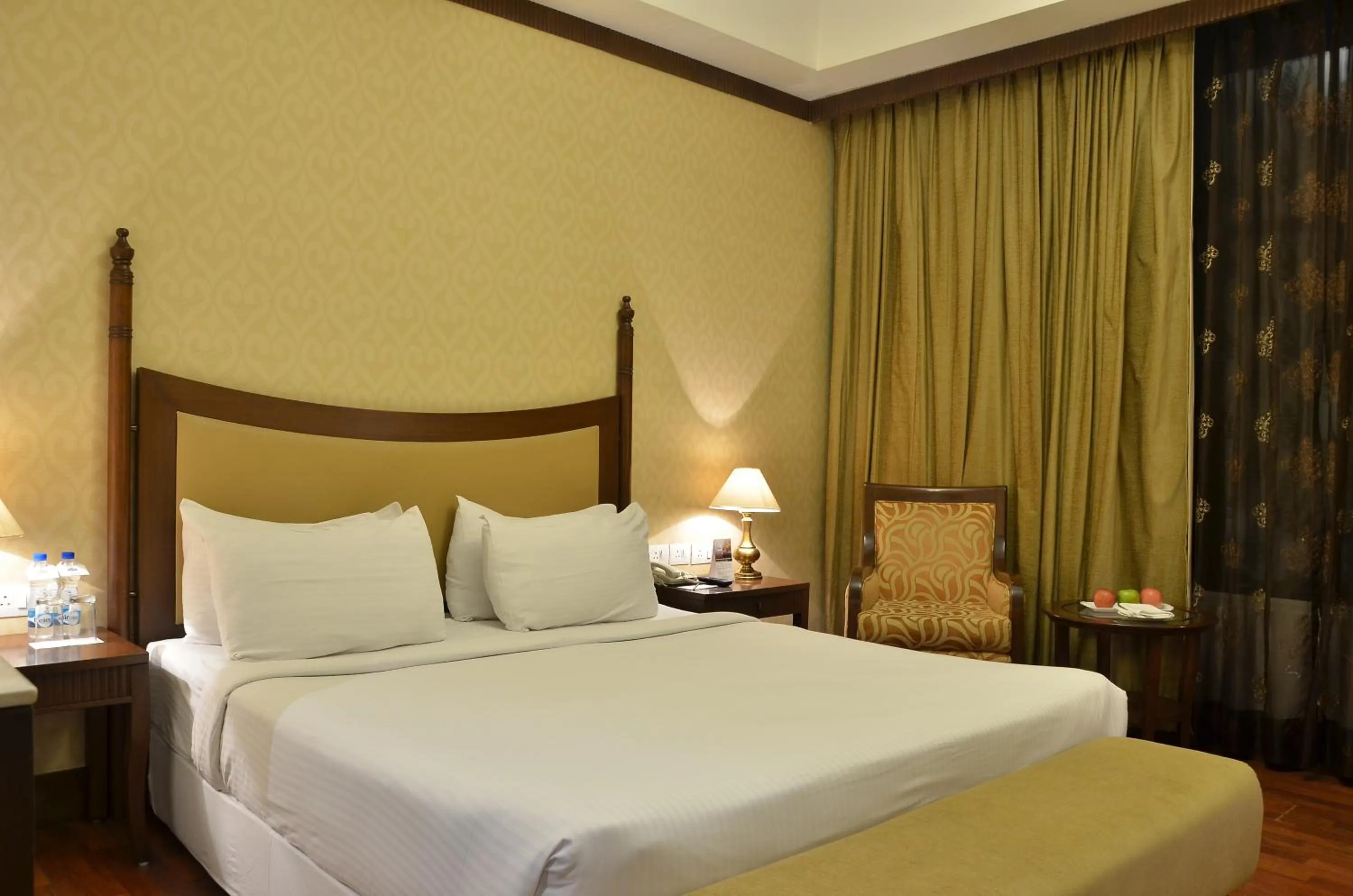 Bed in FAIRLIE HOTELS & RESORTS