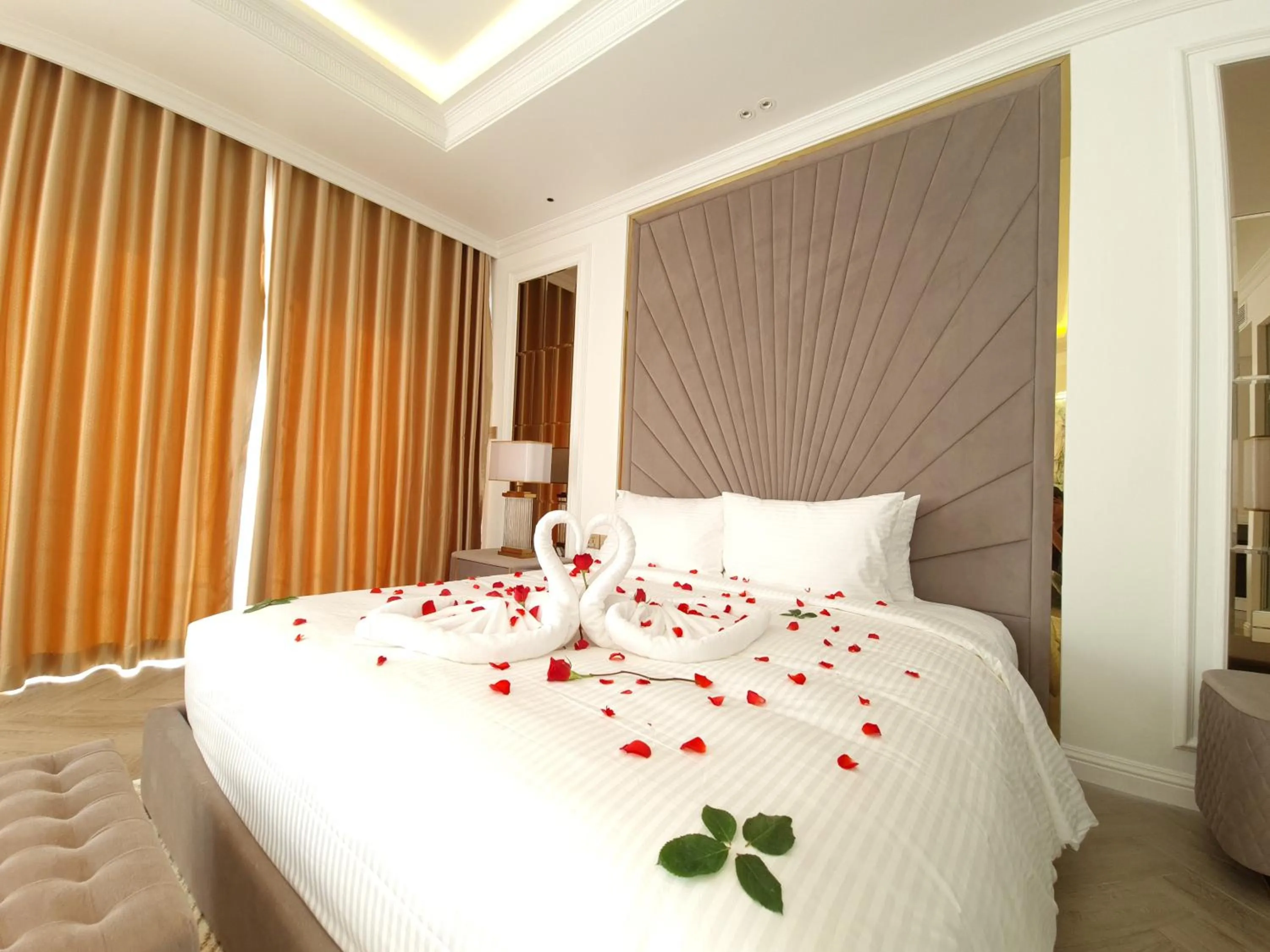 Bed in Phúc Thắng Hotel