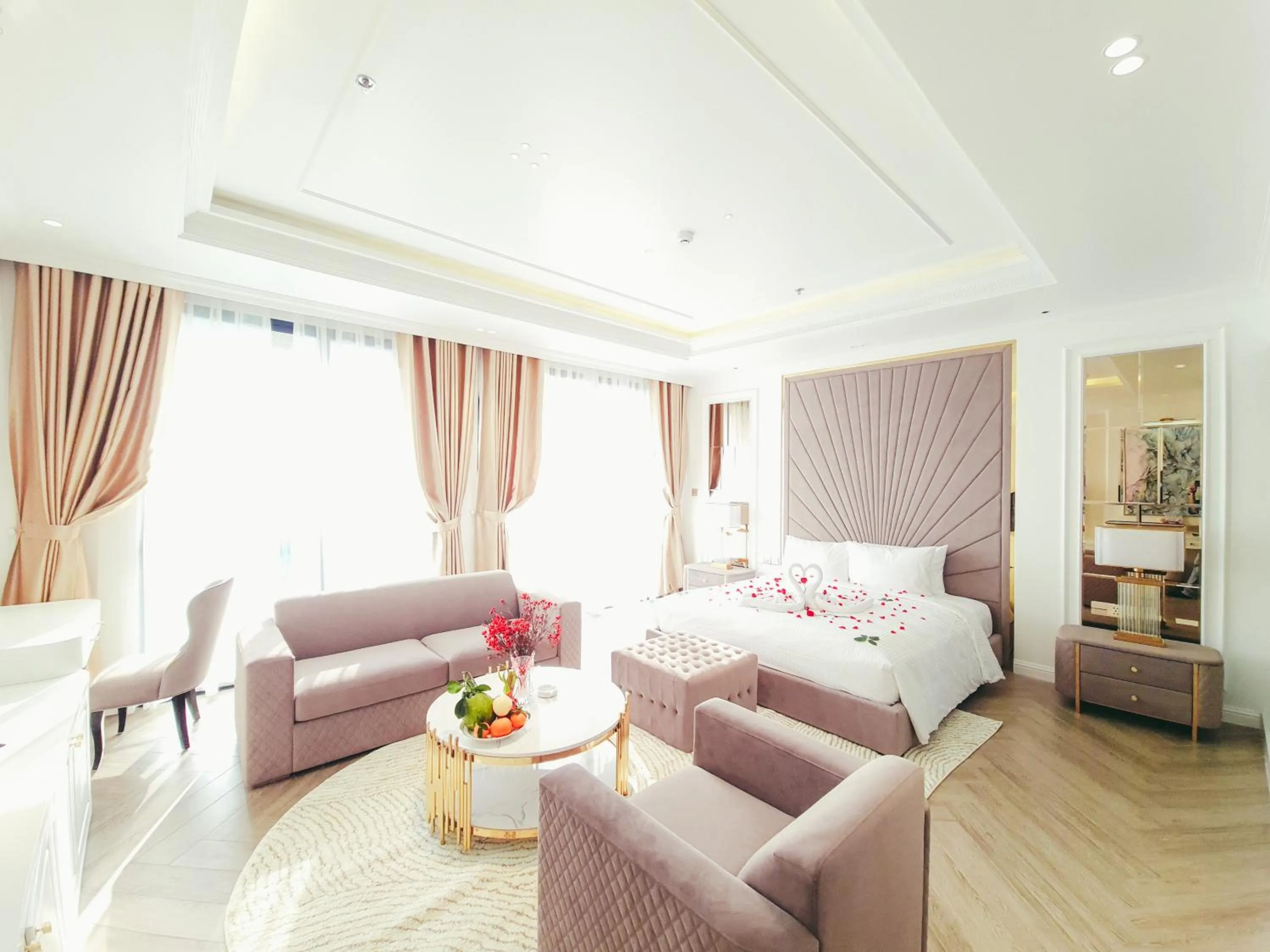 Photo of the whole room in Phúc Thắng Hotel