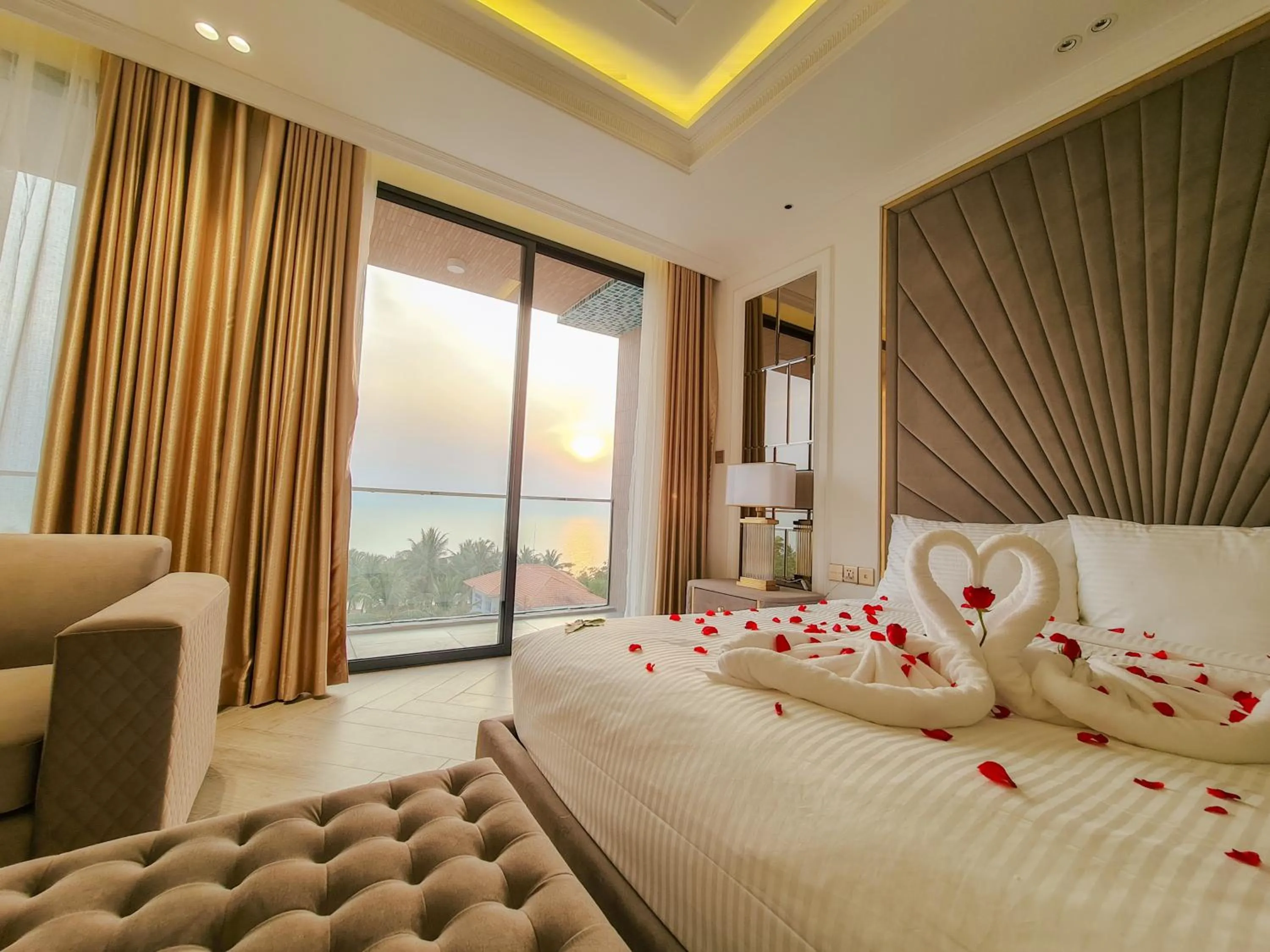 Bed in Phúc Thắng Hotel