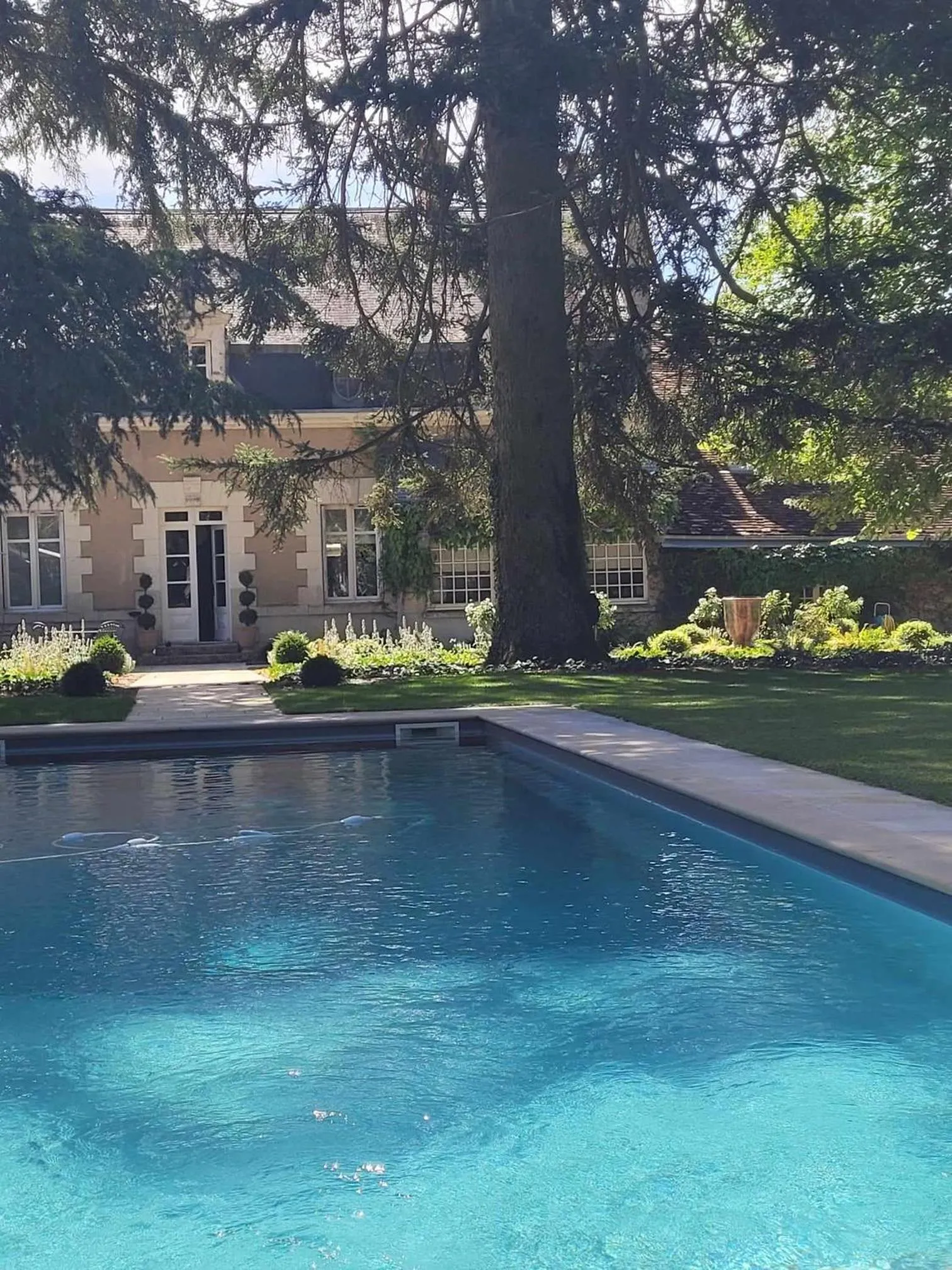 Pool view in Clos Saint Sulpice