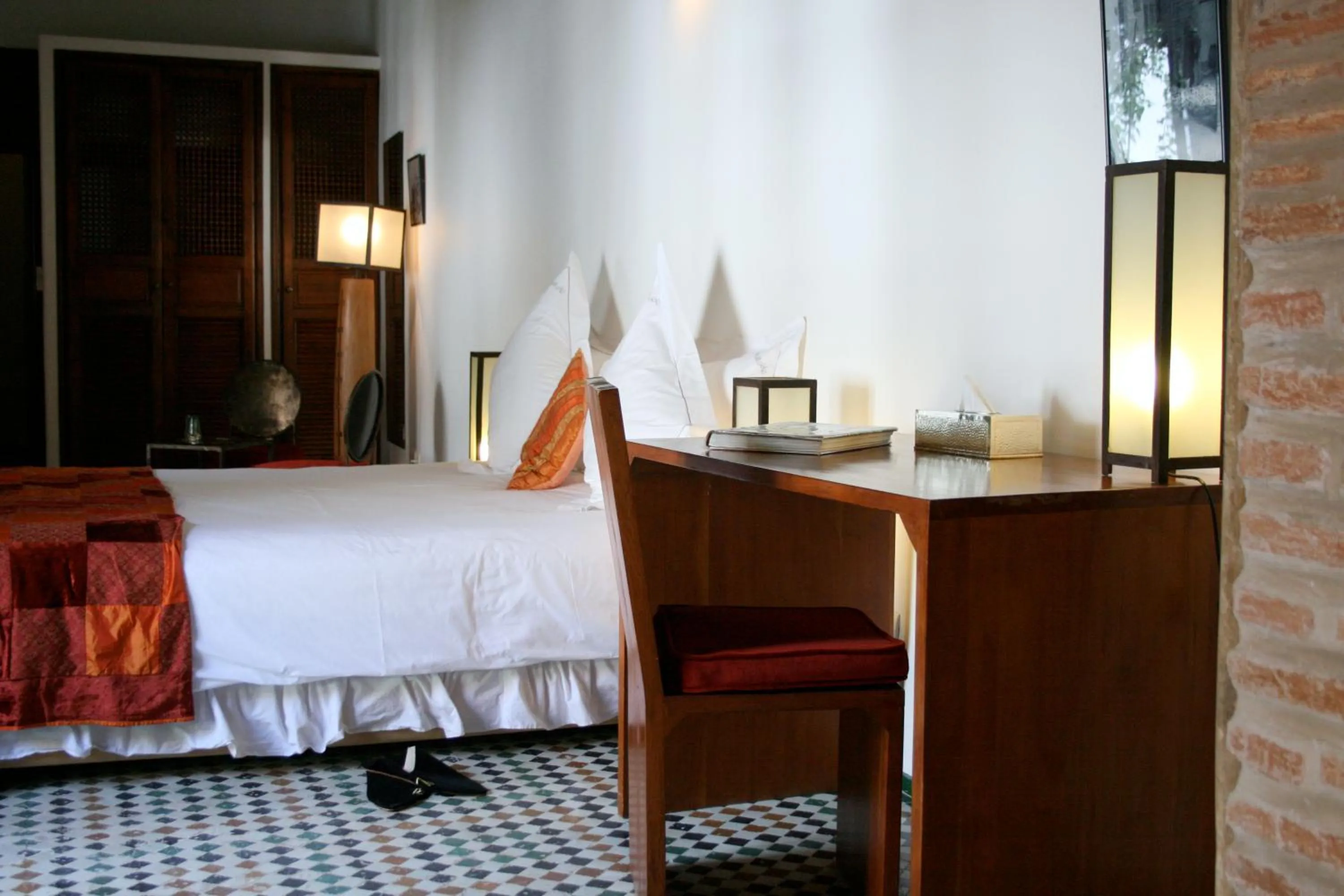 Photo of the whole room, Bed in Riad Laaroussa