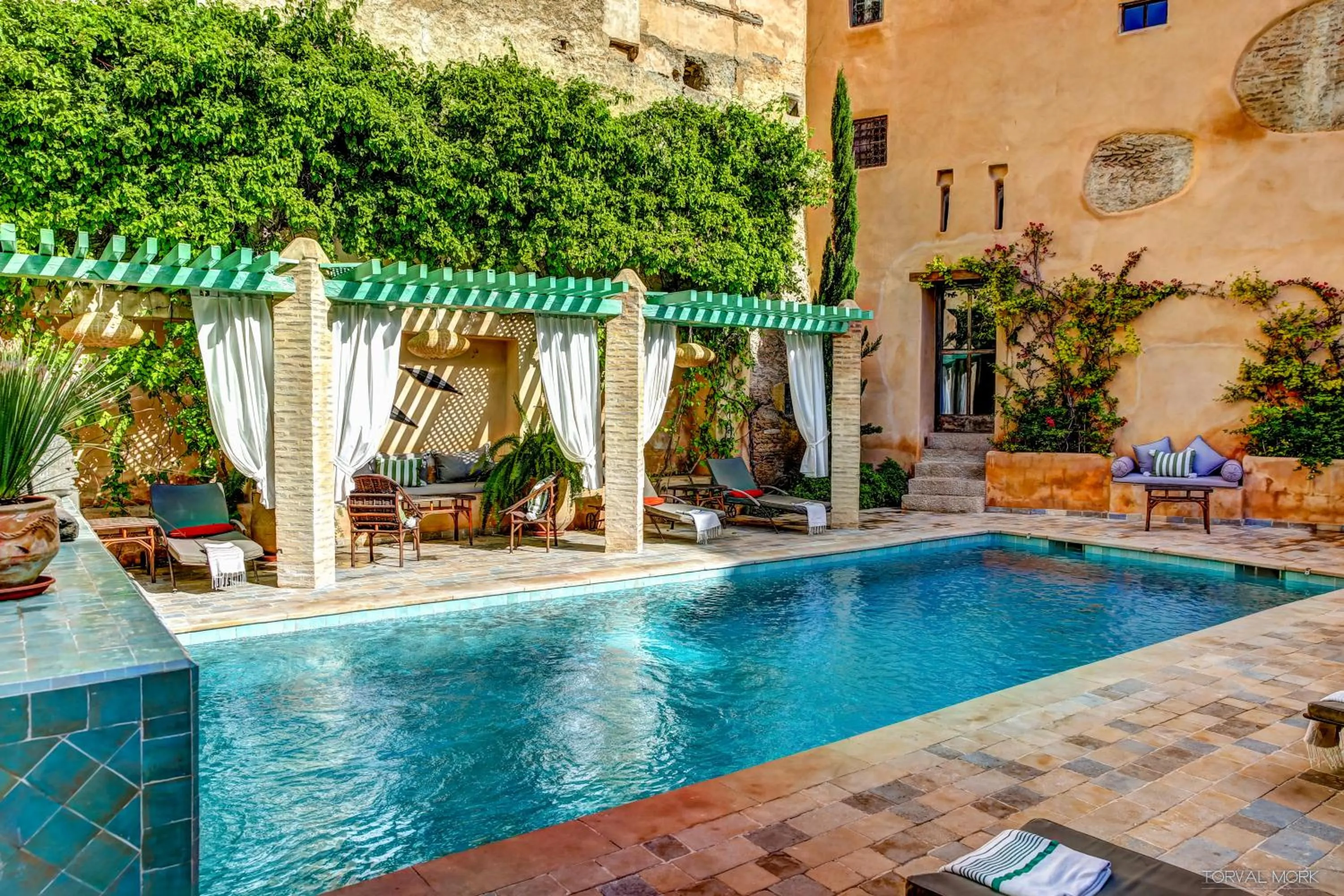 Swimming pool in Riad Laaroussa