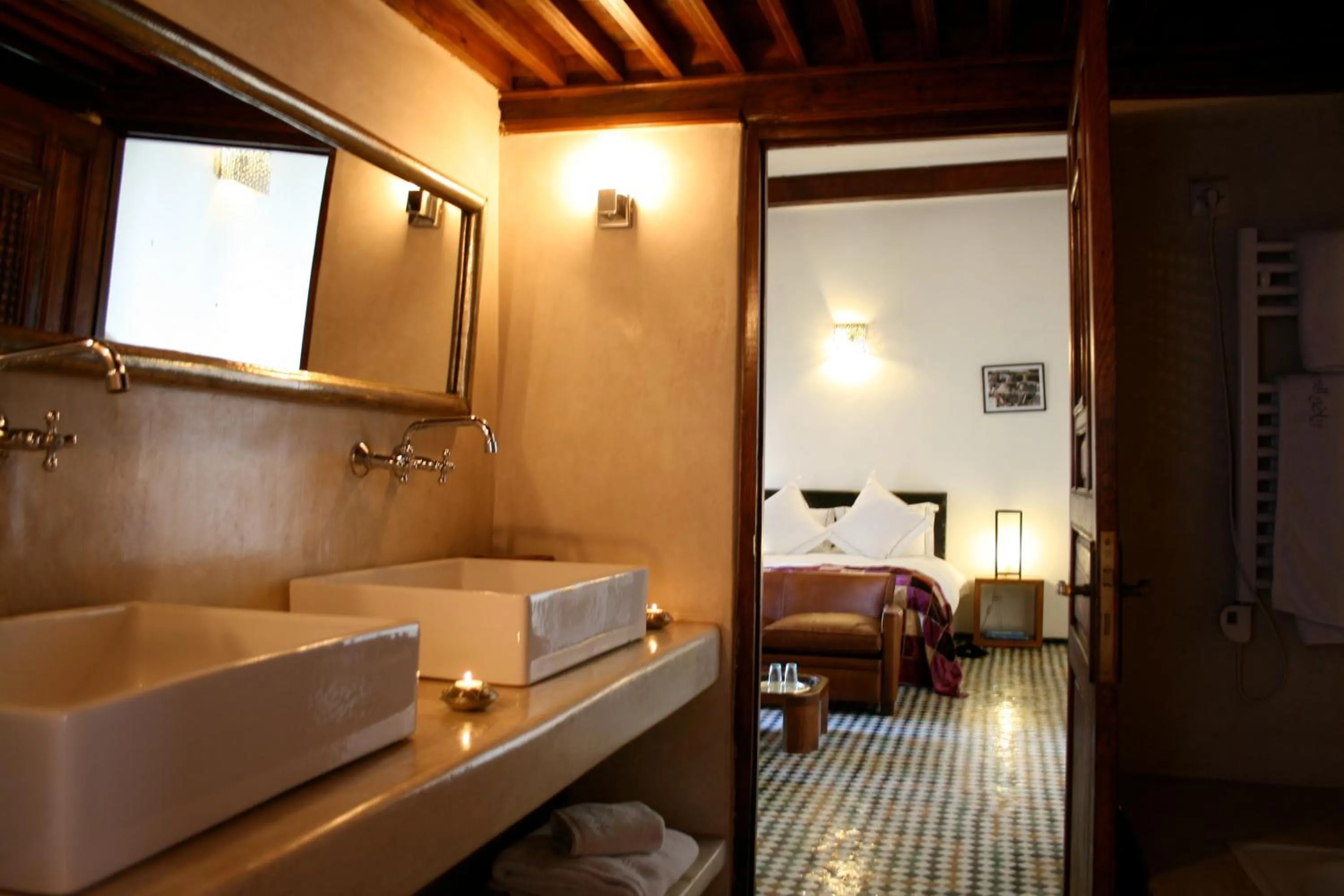 Bathroom in Riad Laaroussa