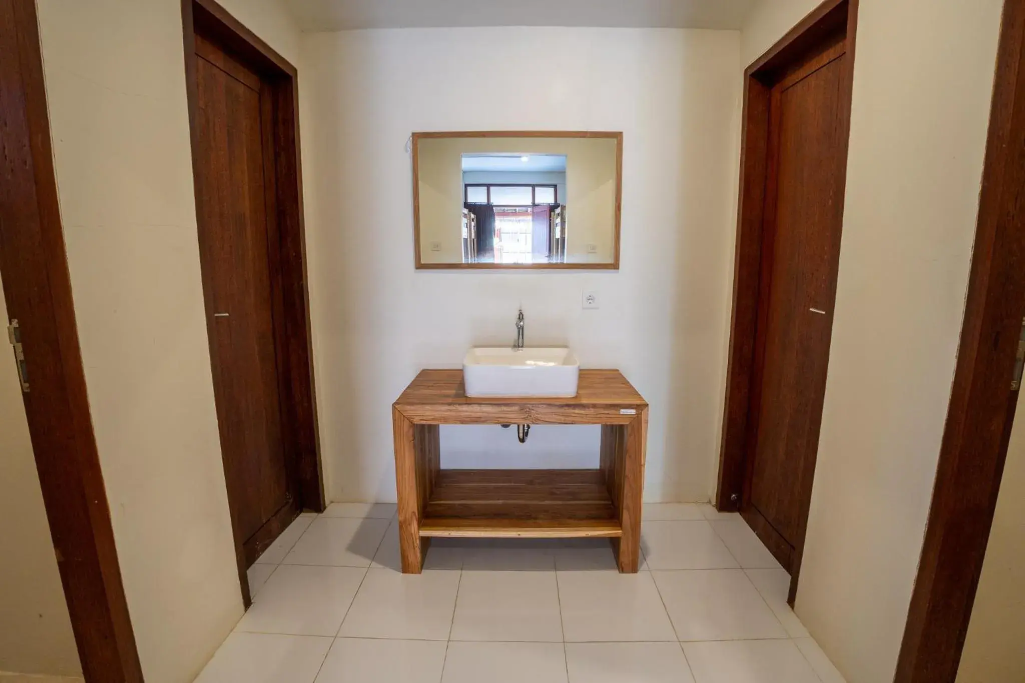 8-Bed Female Dormitory Room - single occupancy in RaCottage Mandalika 8-Bed Female Dormitory Room - single occupancy in RaCottage Mandalika