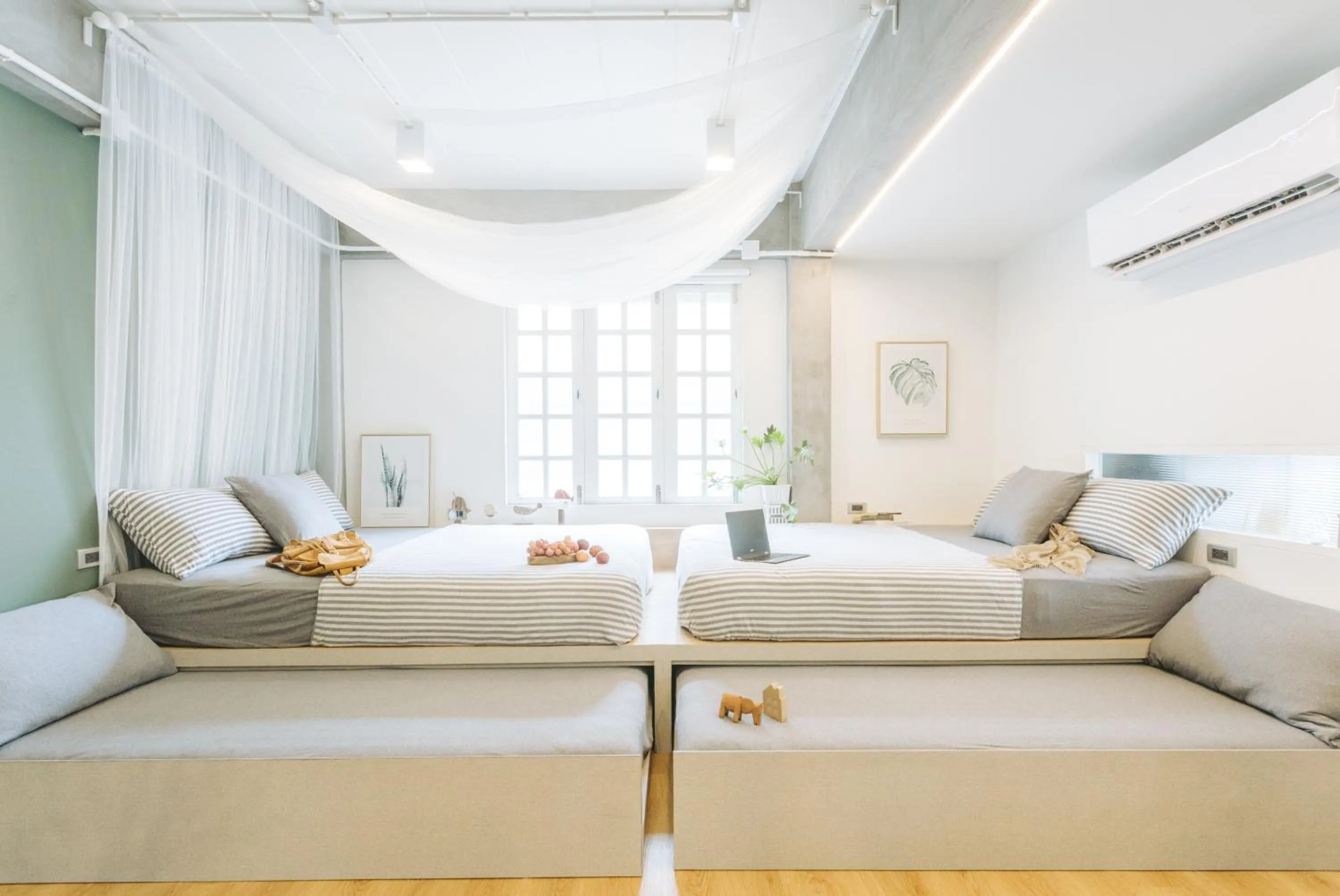 Bed in Dokdin's Family