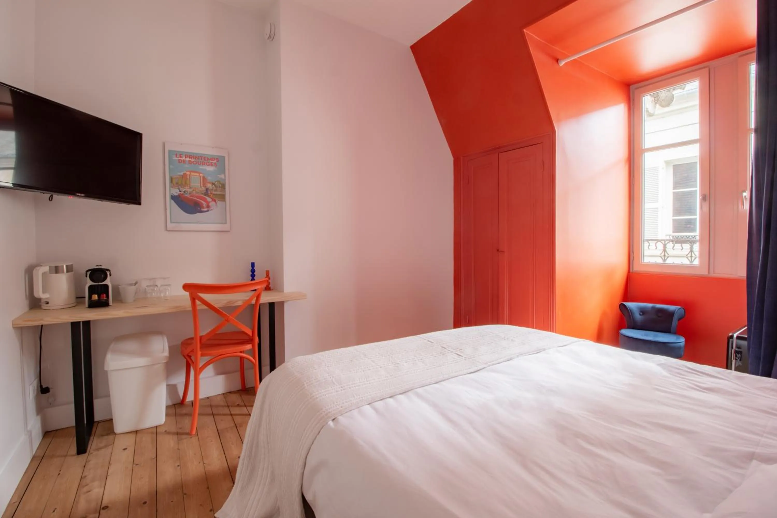 Bed in LE COURSARLON