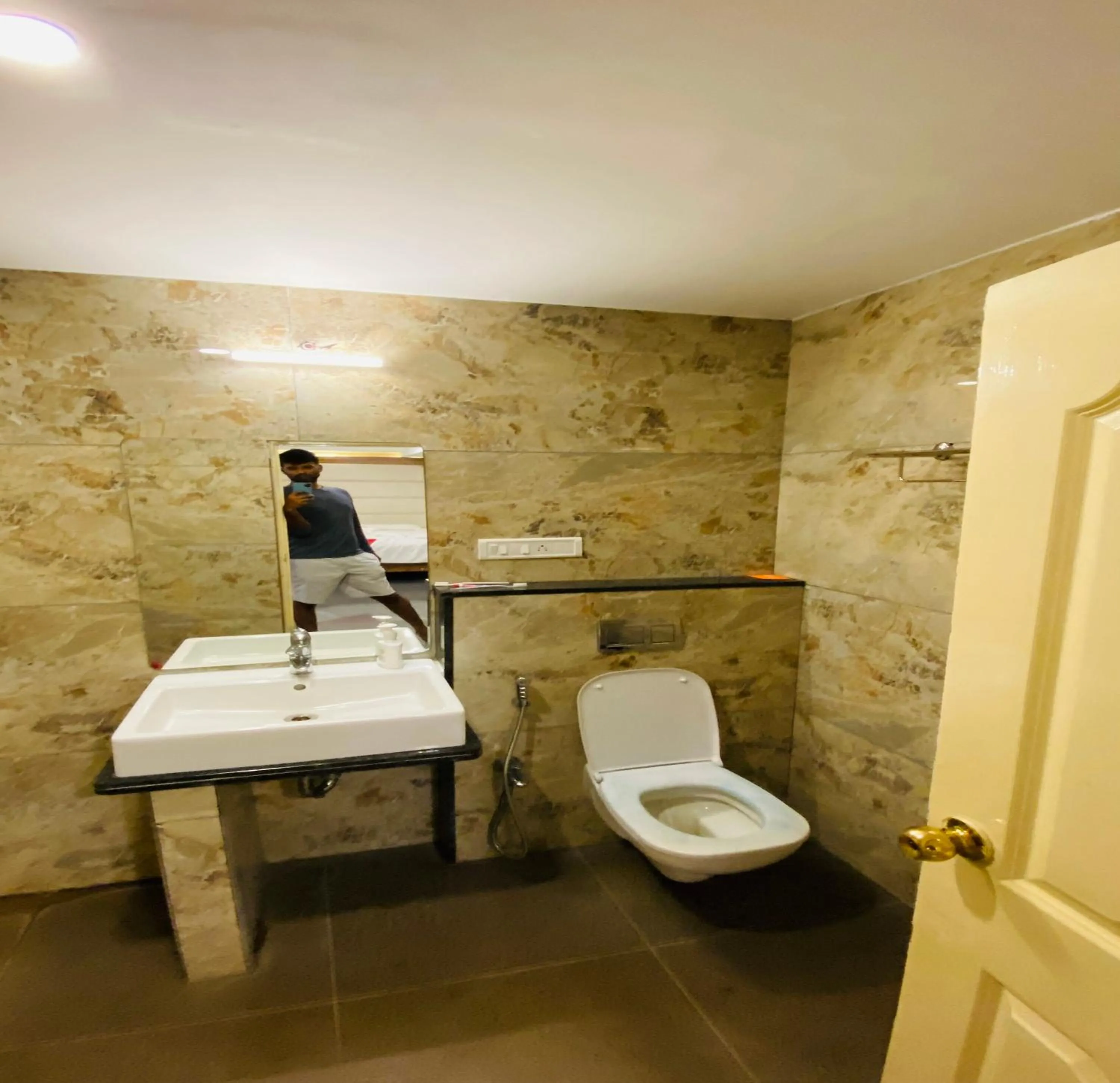 Bathroom in DFRONT GOLDEN PALACE