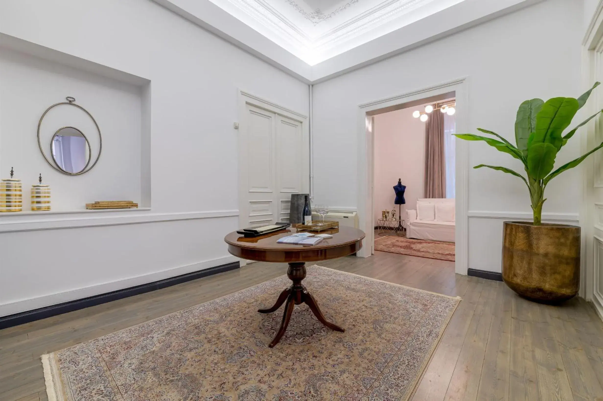 Presidential Suite in 2 Mazi Suites Presidential Suite in 2 Mazi Suites