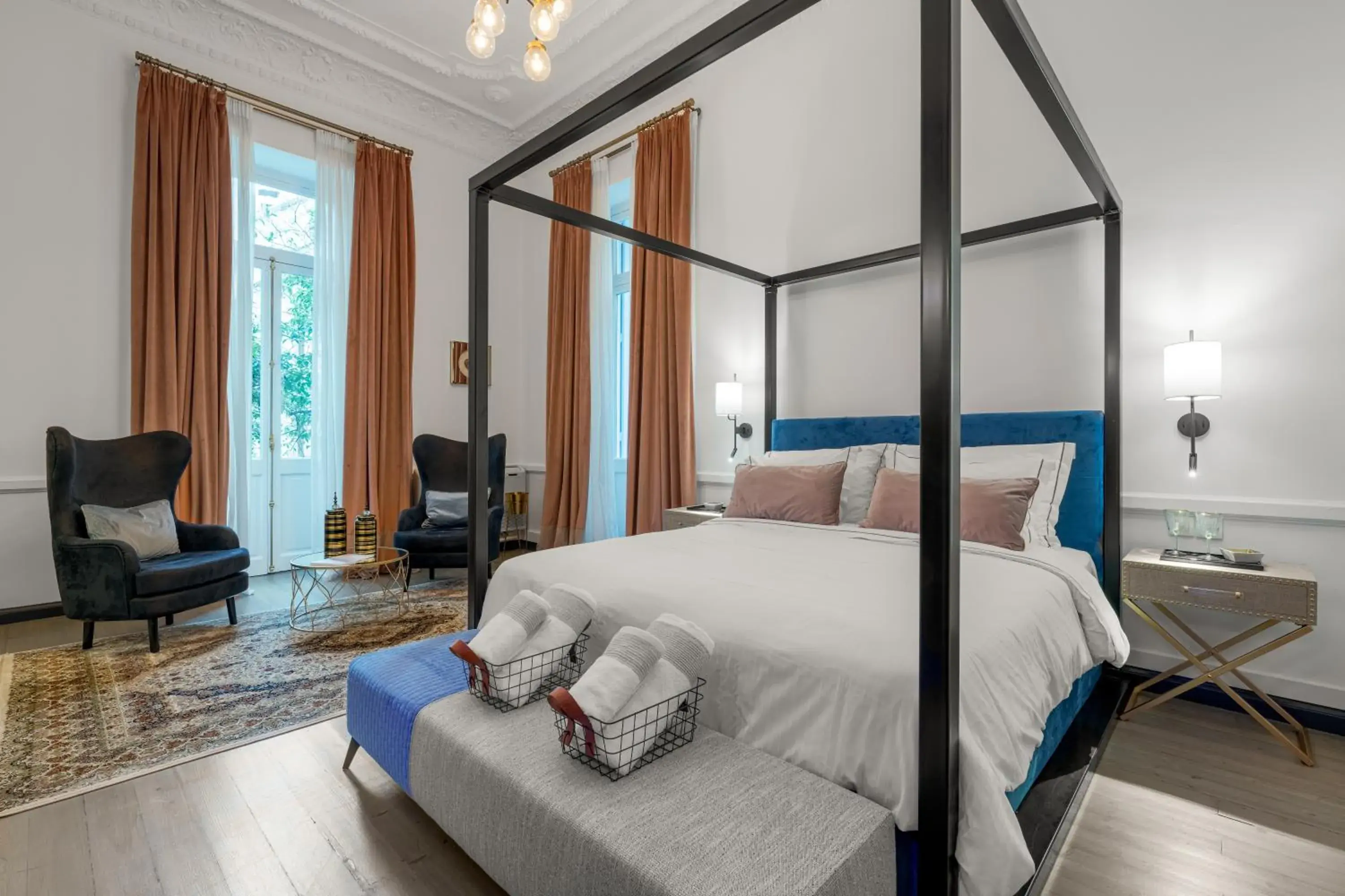 2 Mazi Suites 2 Mazi Suites