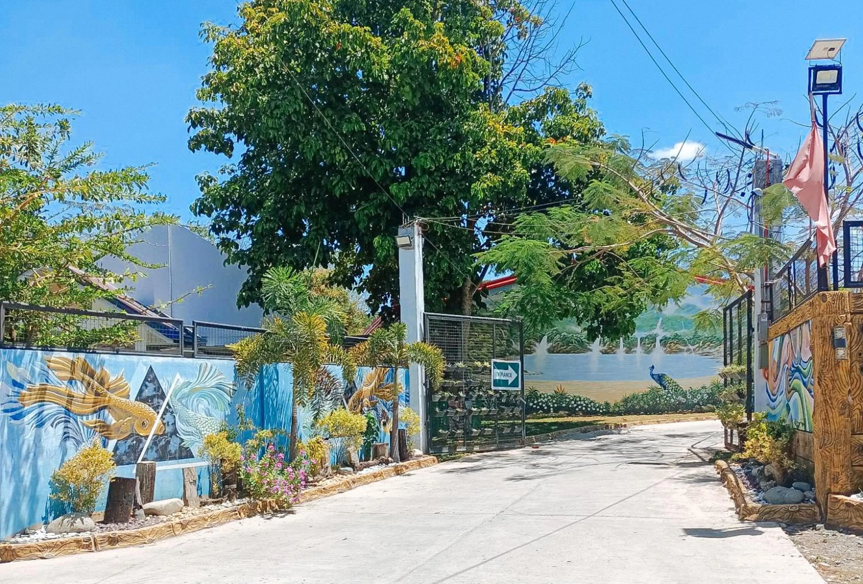 Property building in RedDoorz @ Ham Jam Inn Resort