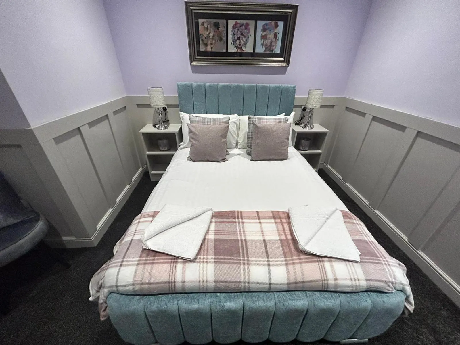 Bedroom, Bed in Sugar Hill Suite by Sasco Apartments