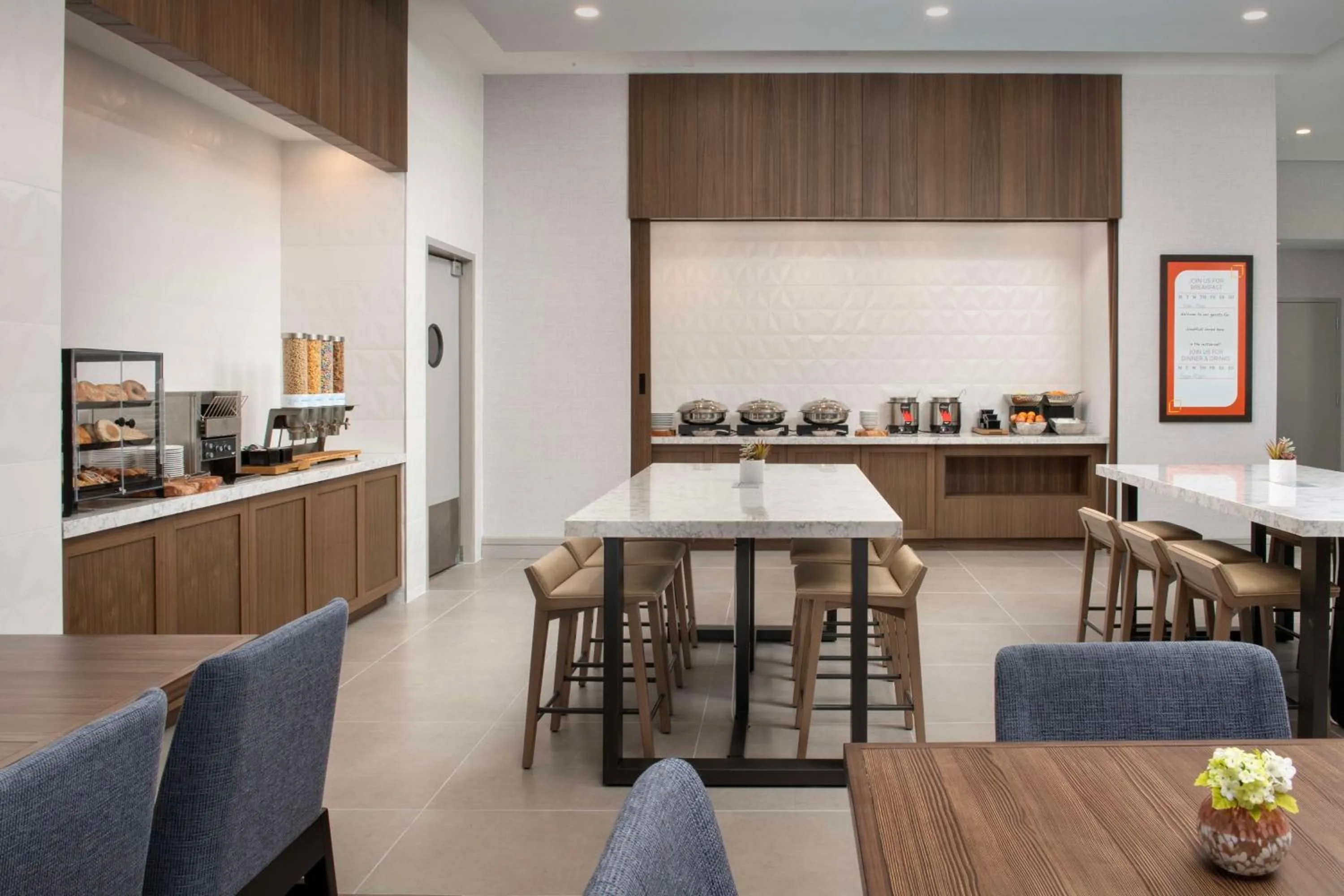 Breakfast in Hilton Garden Inn Pensacola Downtown