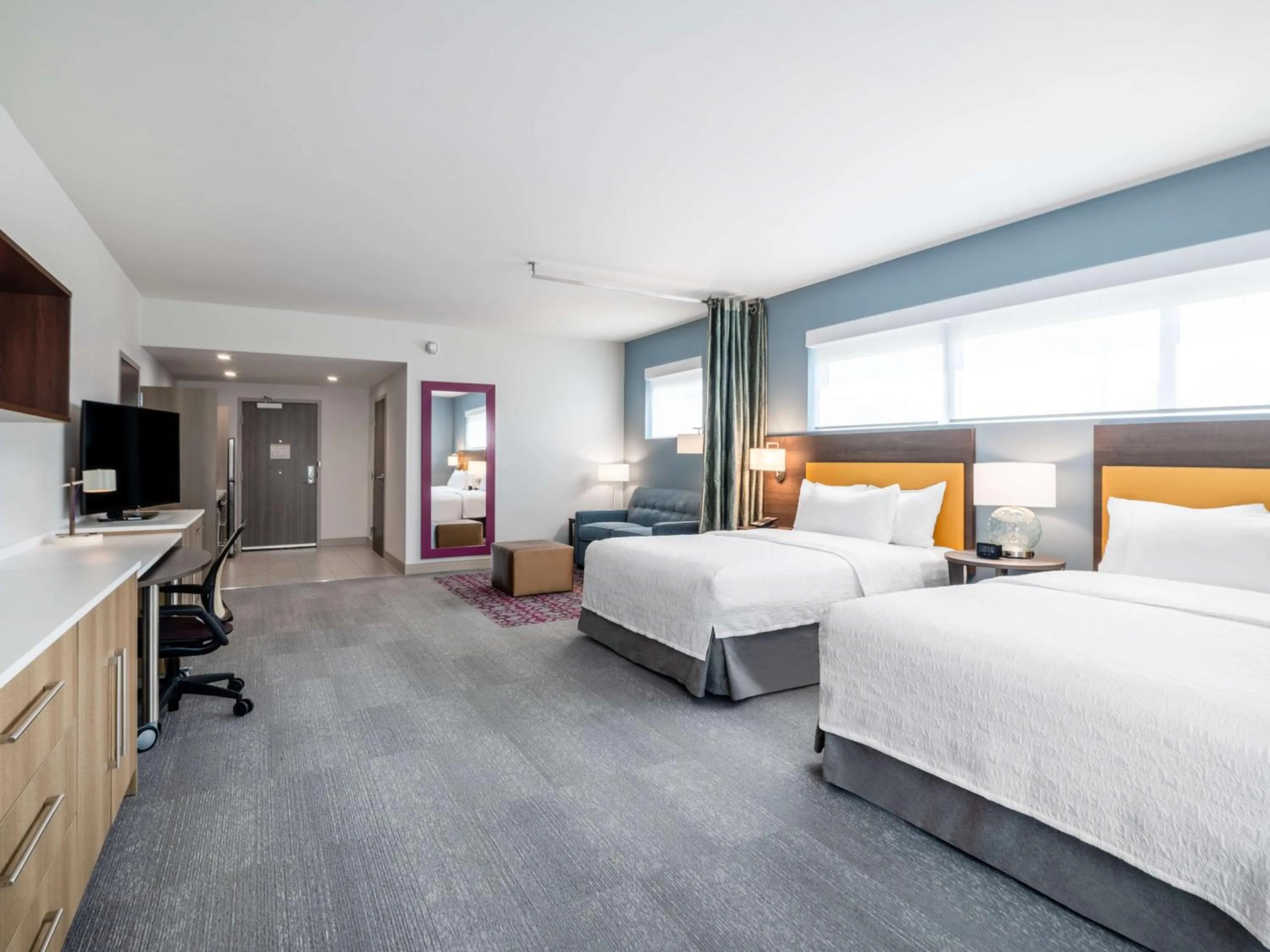 Bedroom, Bed in Home2 Suites By Hilton Santa Rosa Beach