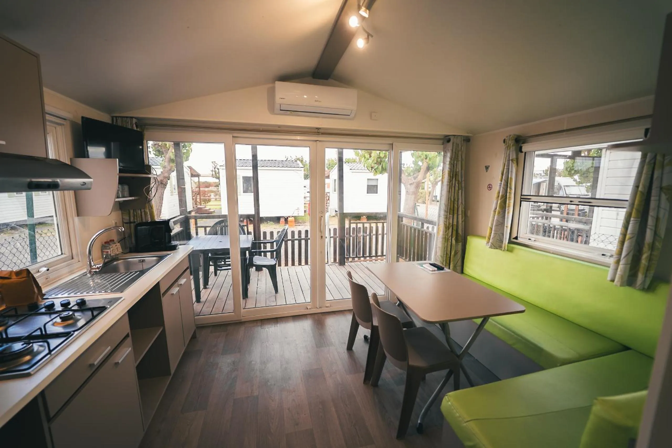 Kitchen or kitchenette in HolaCamp Chilches