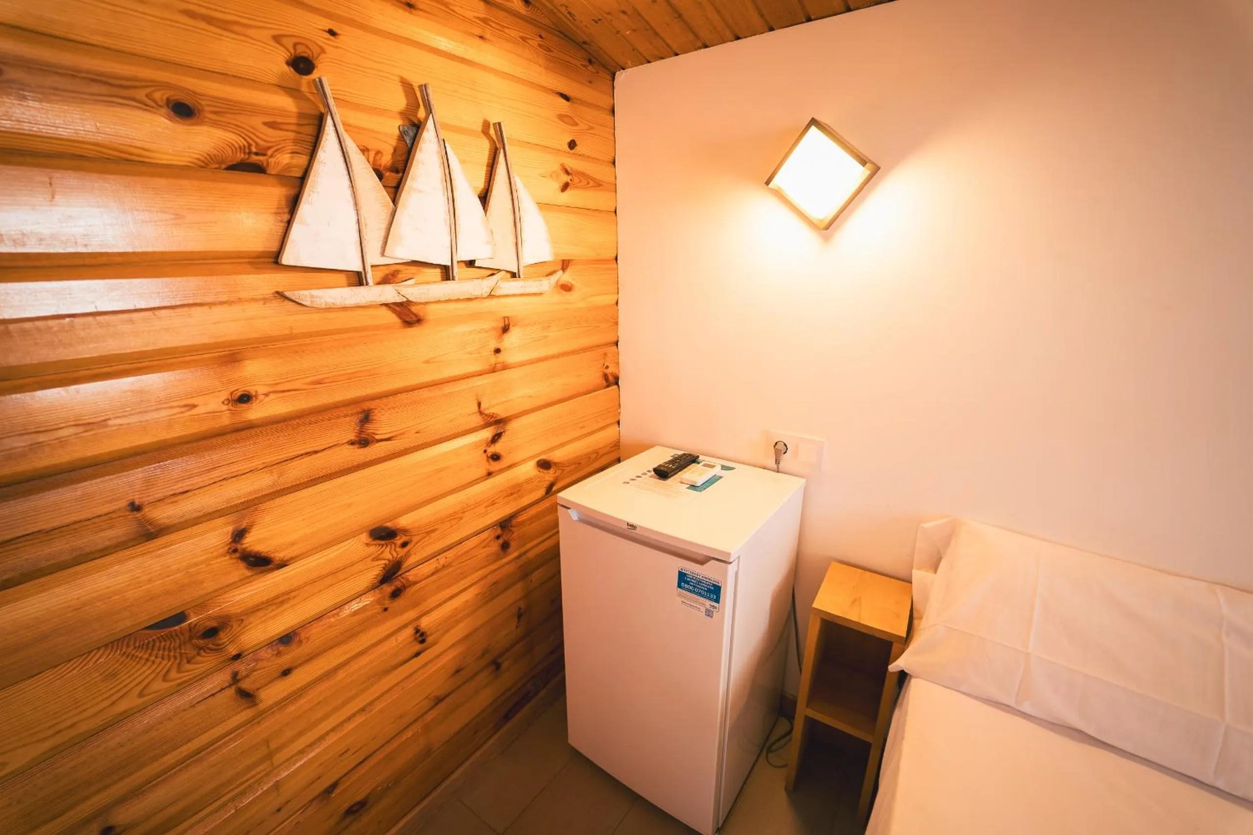 Photo of the whole room, Bed in HolaCamp Chilches