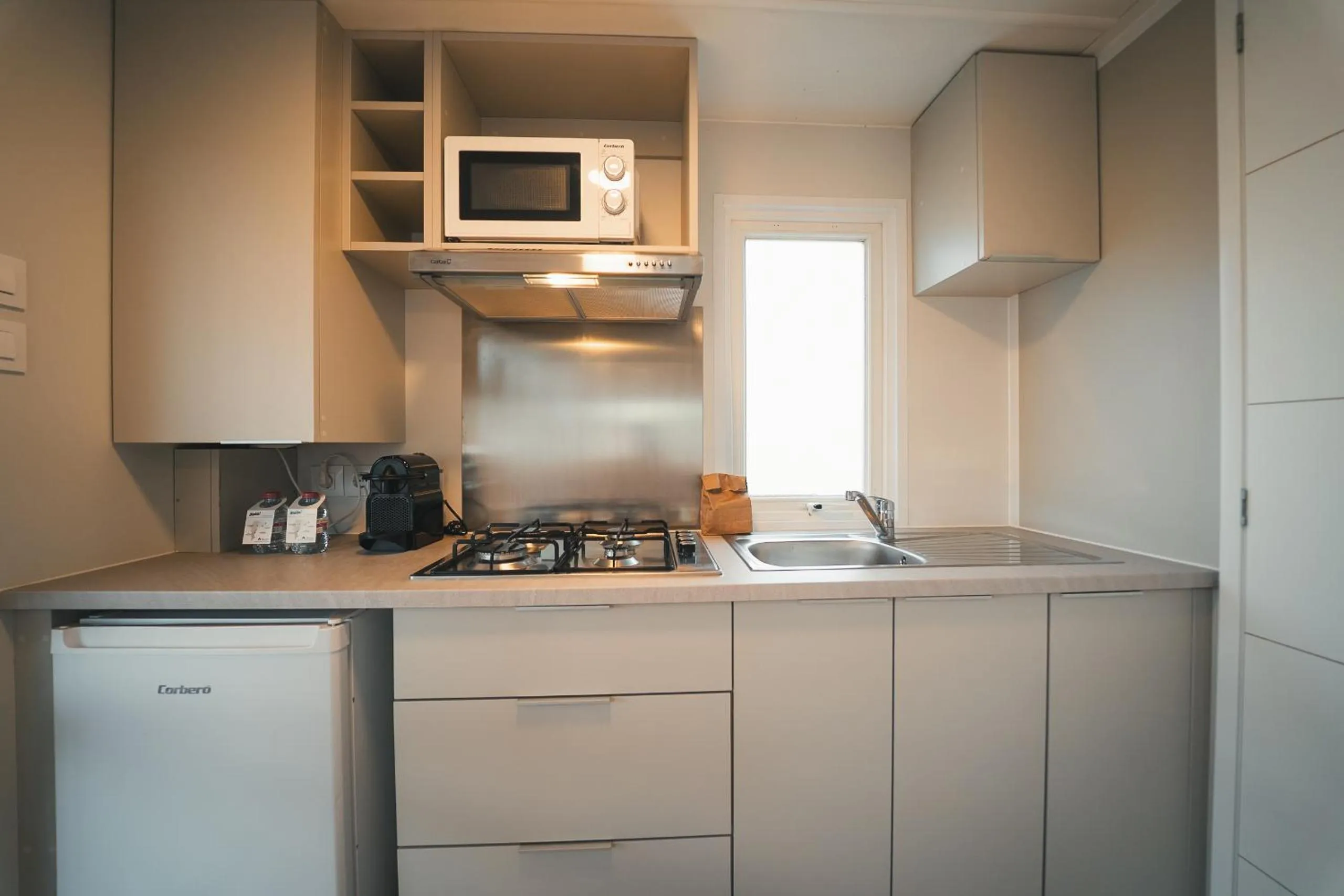 Kitchen or kitchenette in HolaCamp Chilches