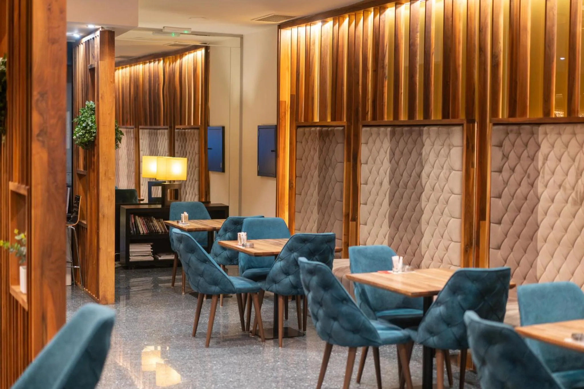 Lounge or bar in Radon Plaza