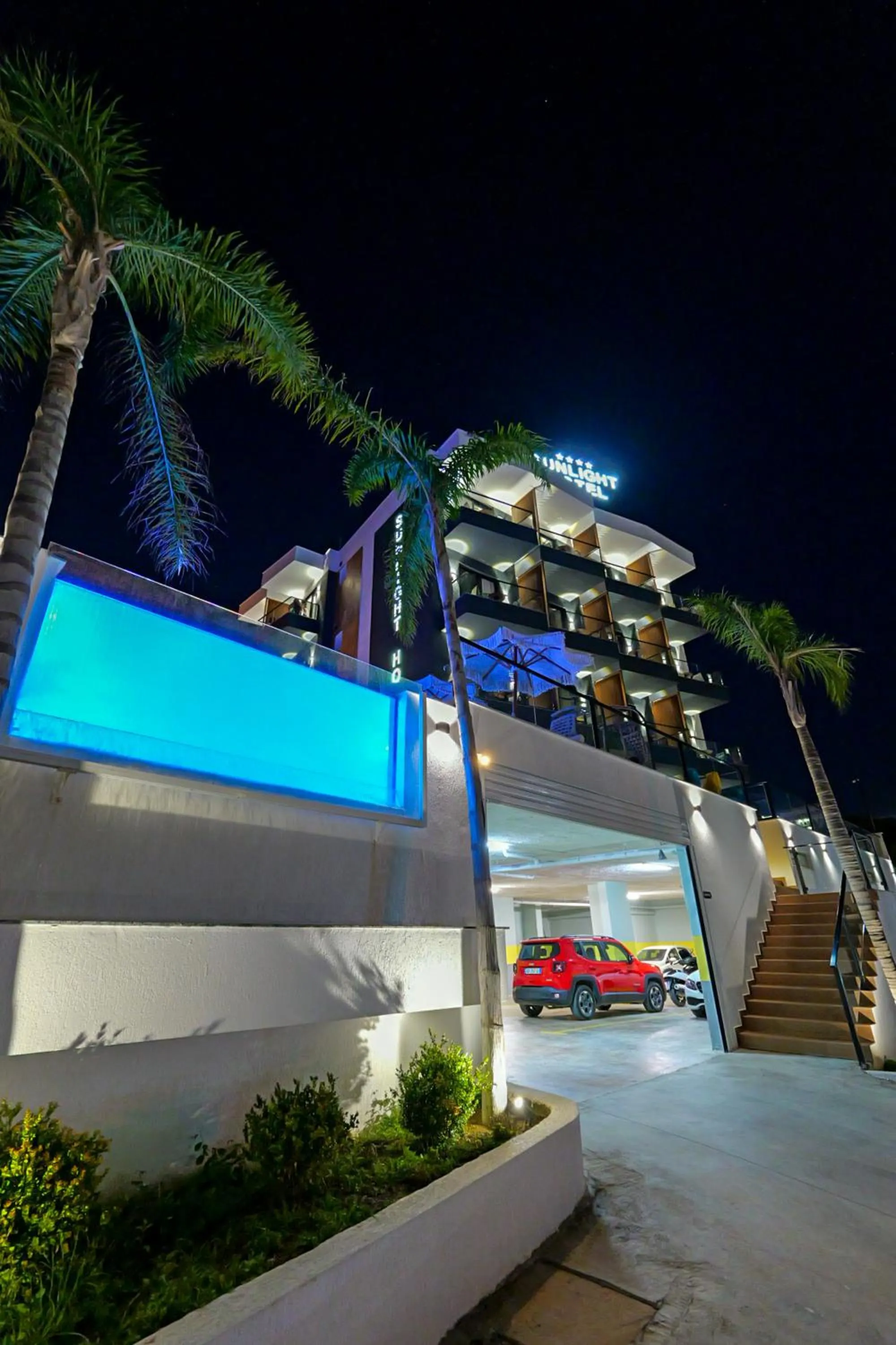 Property building in Sunlight Hotel