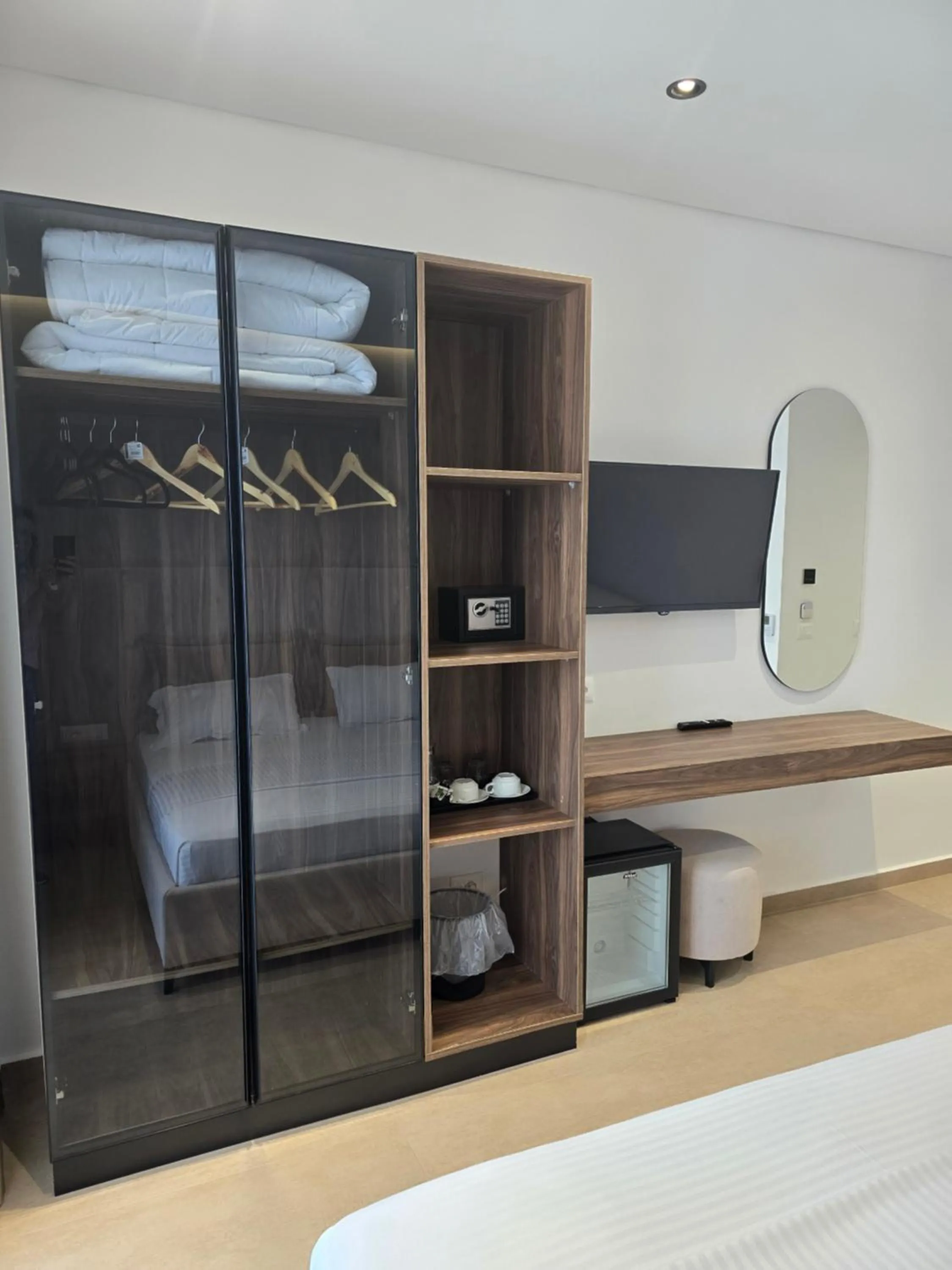 Bedroom, Bed in Sunlight Hotel