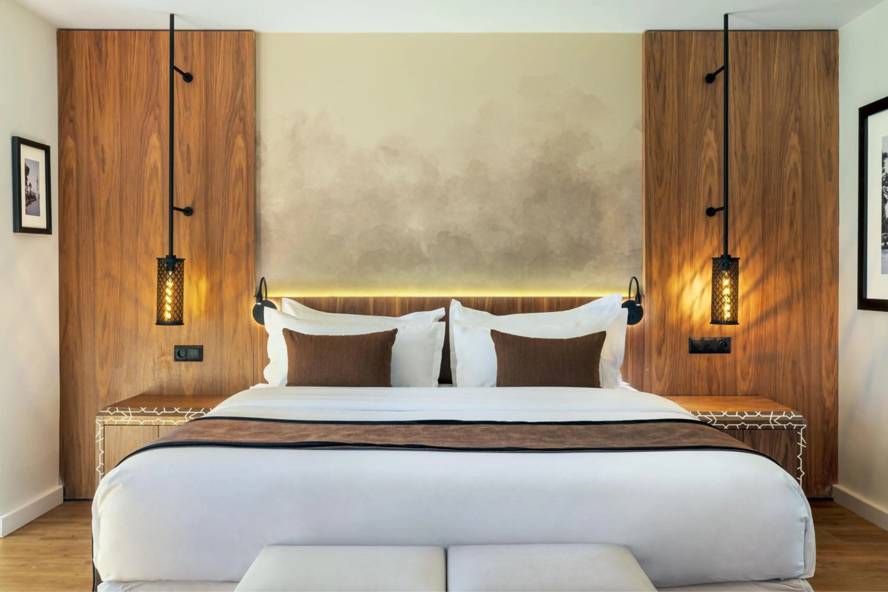 Bedroom, Bed in Le Meridien N'fis