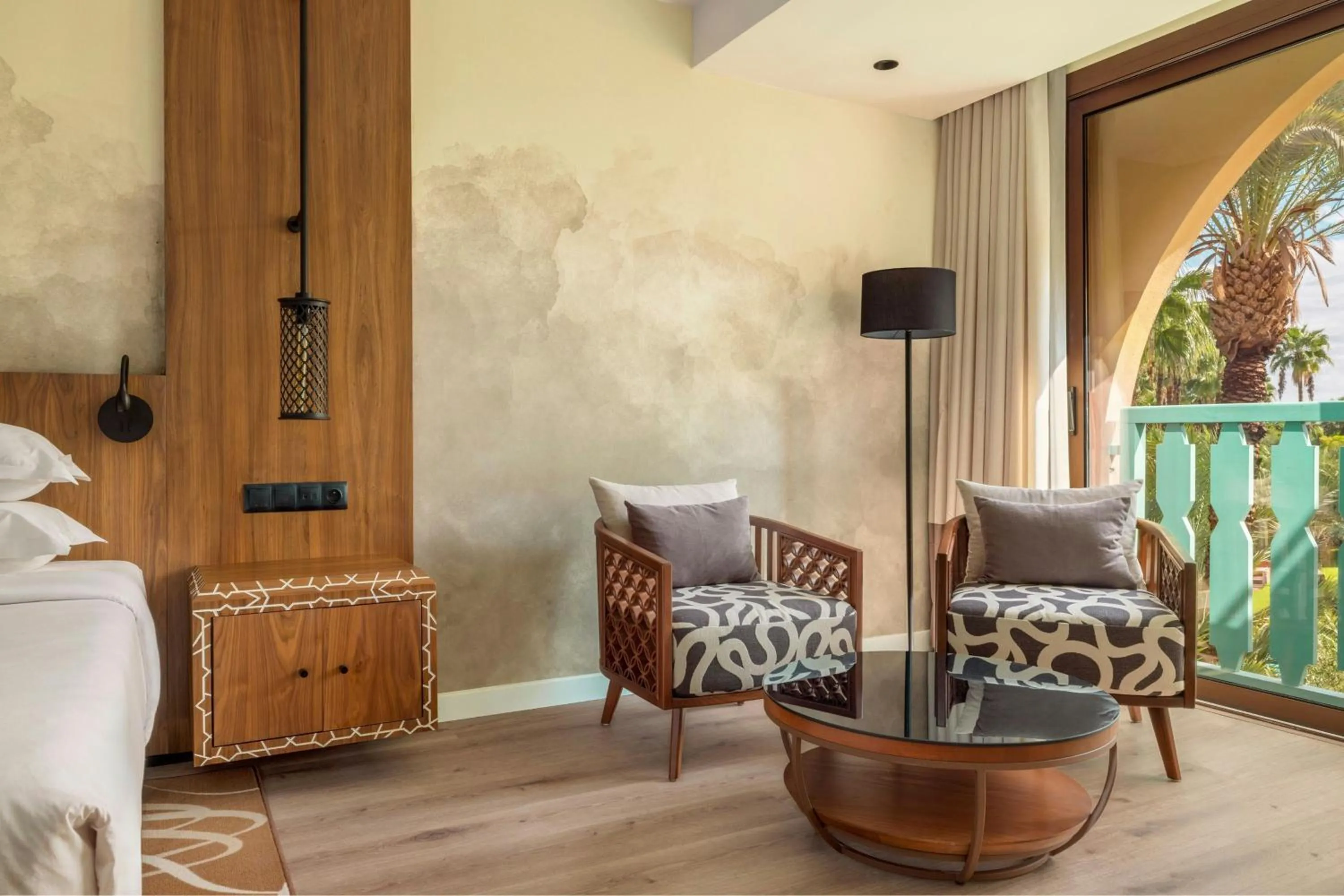 Photo of the whole room, Bed in Le Meridien N'fis