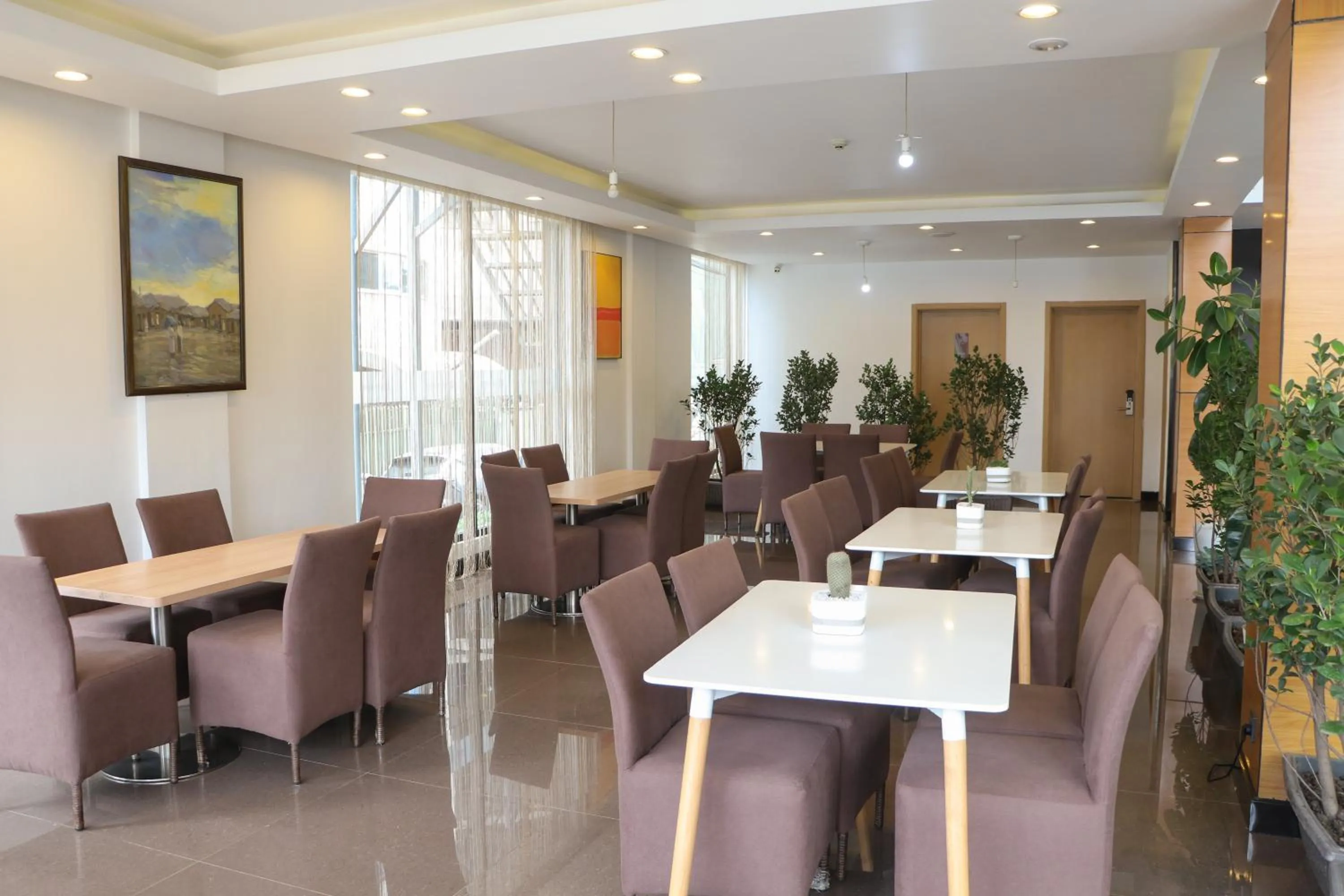 Restaurant/places to eat in IVY Hotel Addis Ababa Airport branch
