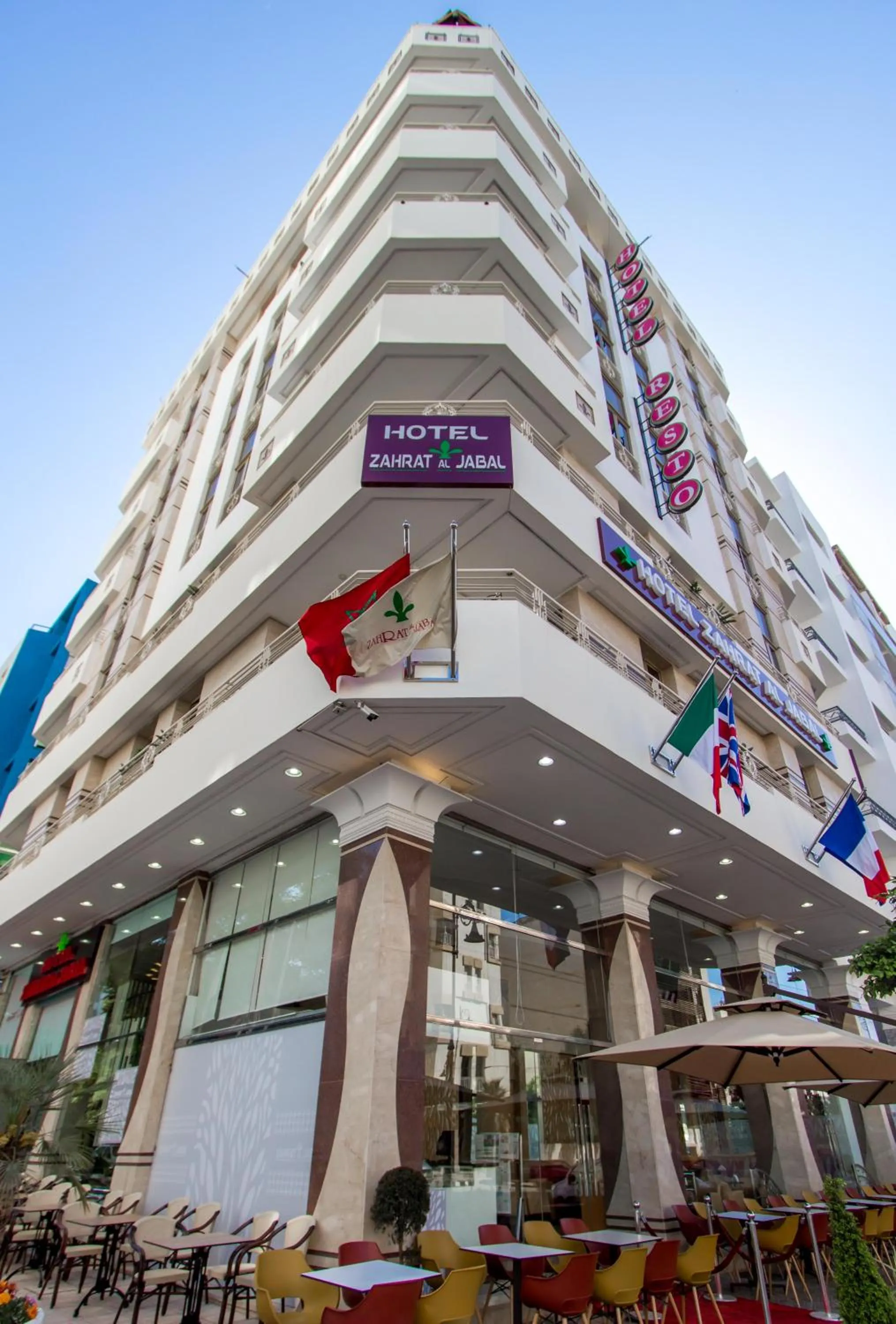 Facade/entrance in Zahrat Al Jabal