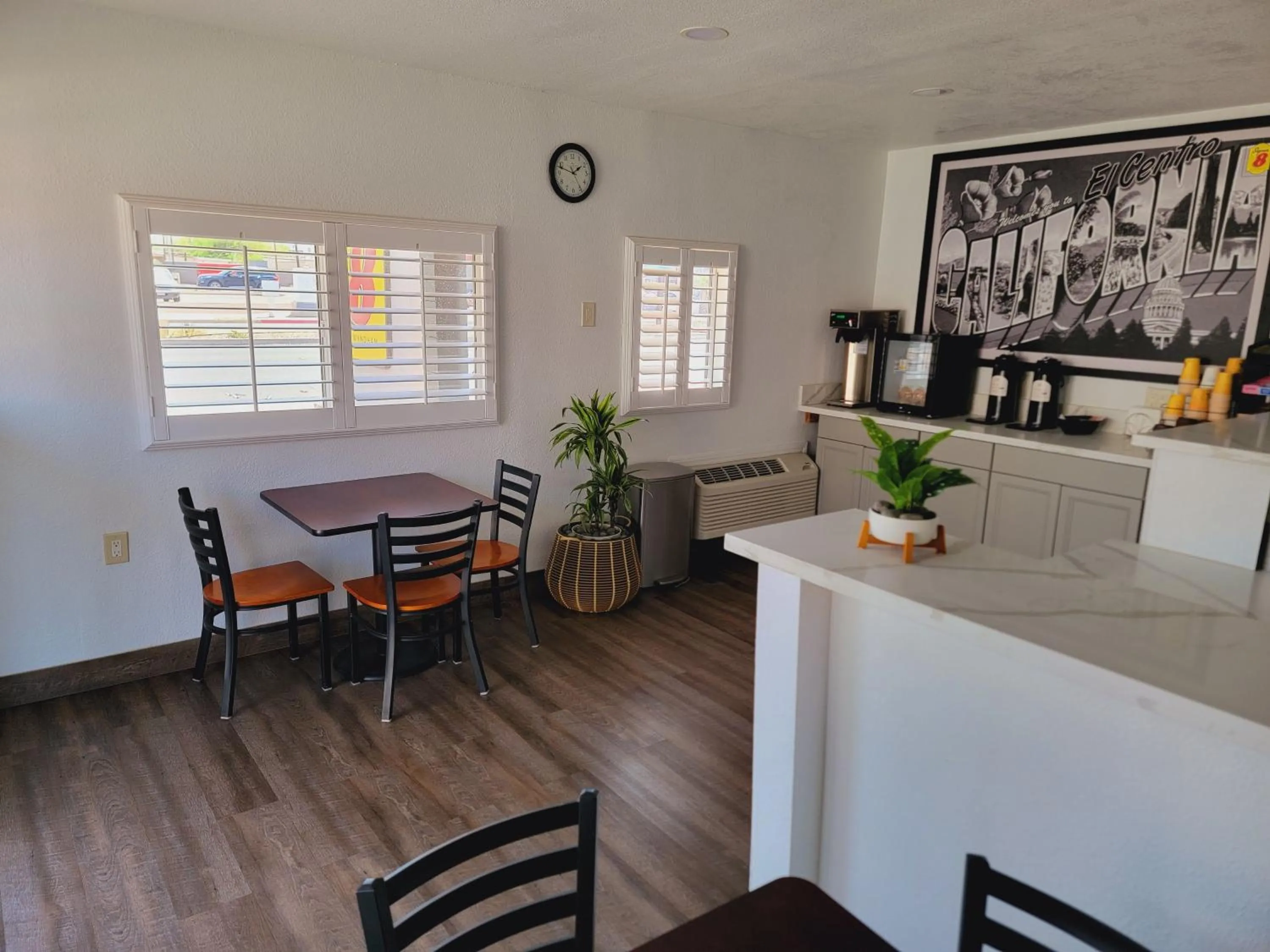 Super 8 by Wyndham El Centro North