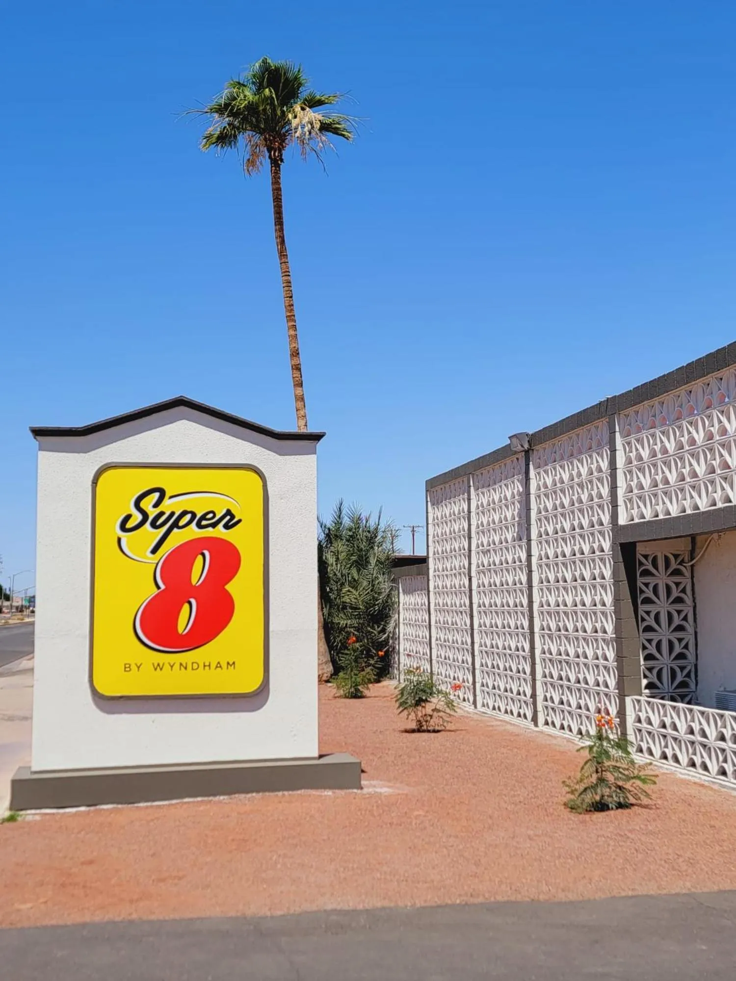 Super 8 by Wyndham El Centro North