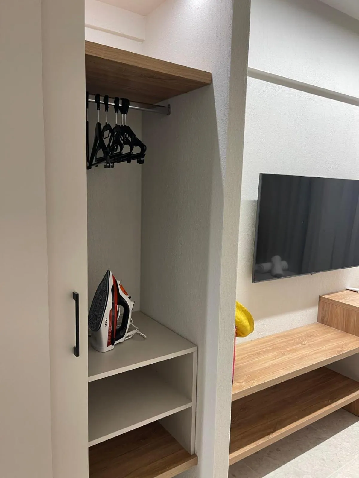 TV and multimedia in Plagia Relax Hotel