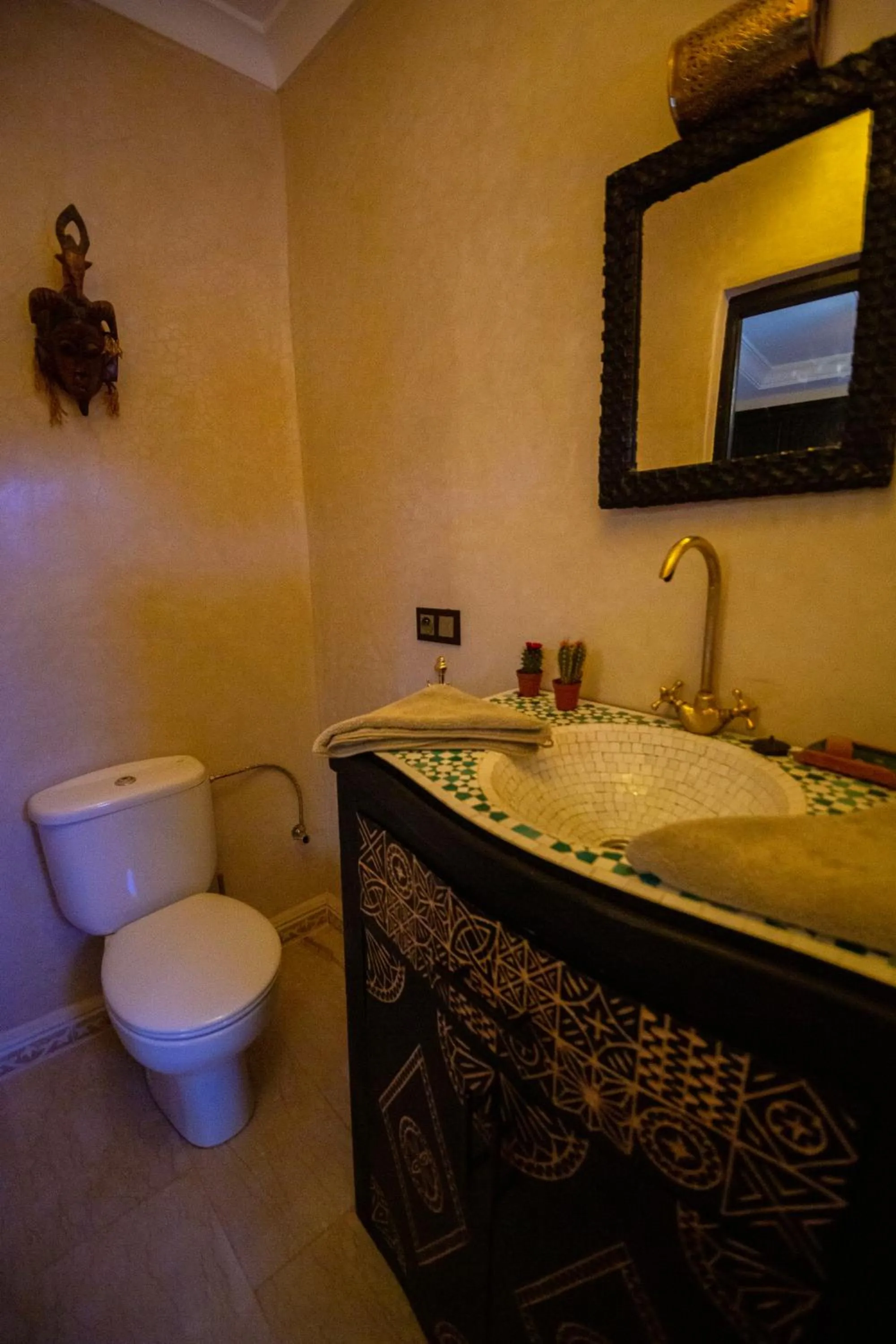 Bathroom in Riad Ta'achchaqa