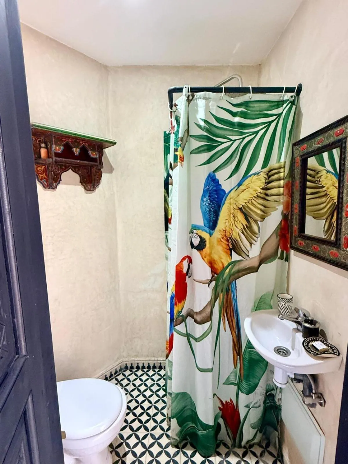 Bathroom in Riad Ta'achchaqa
