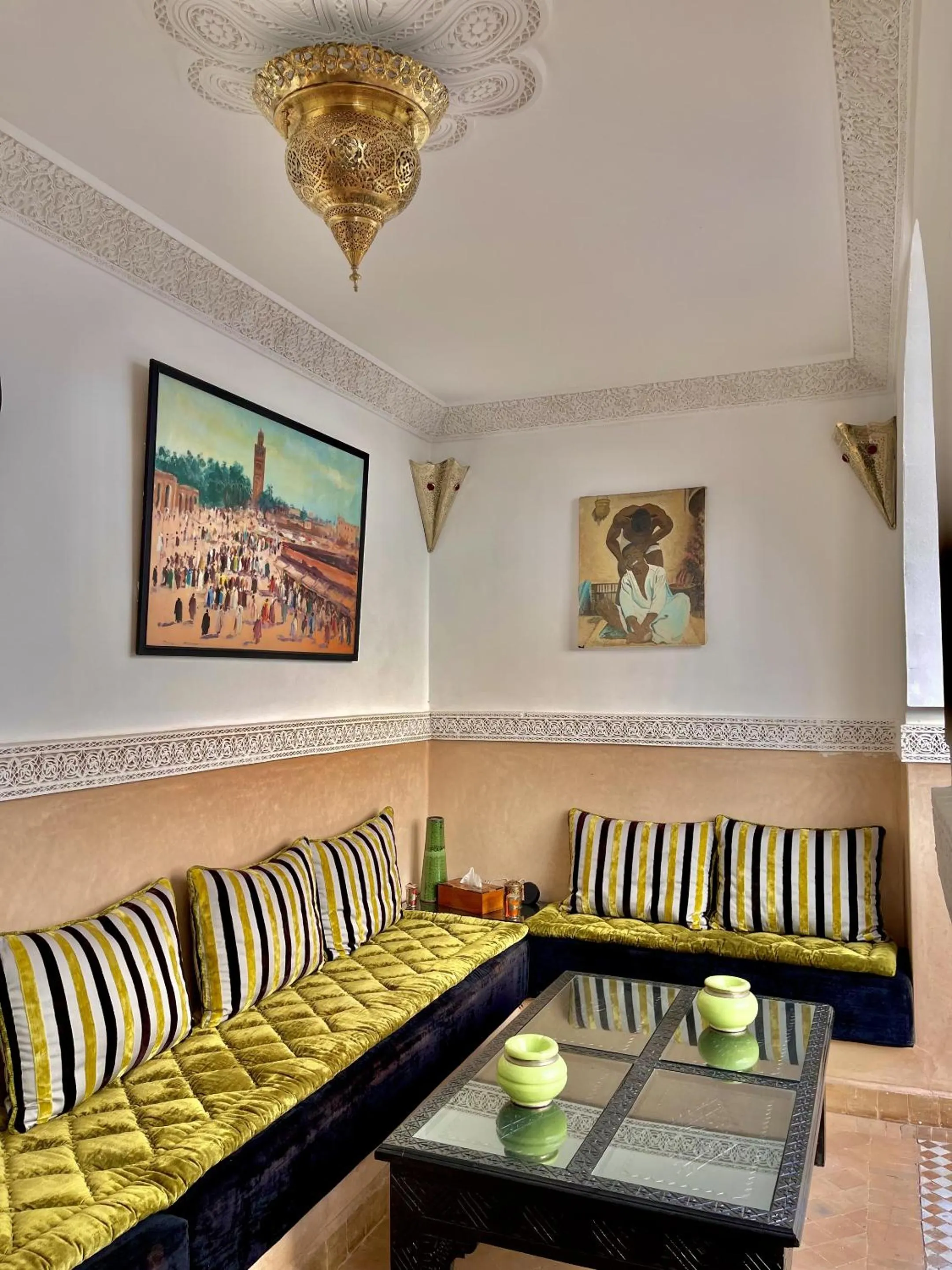 Living room in Riad Ta'achchaqa