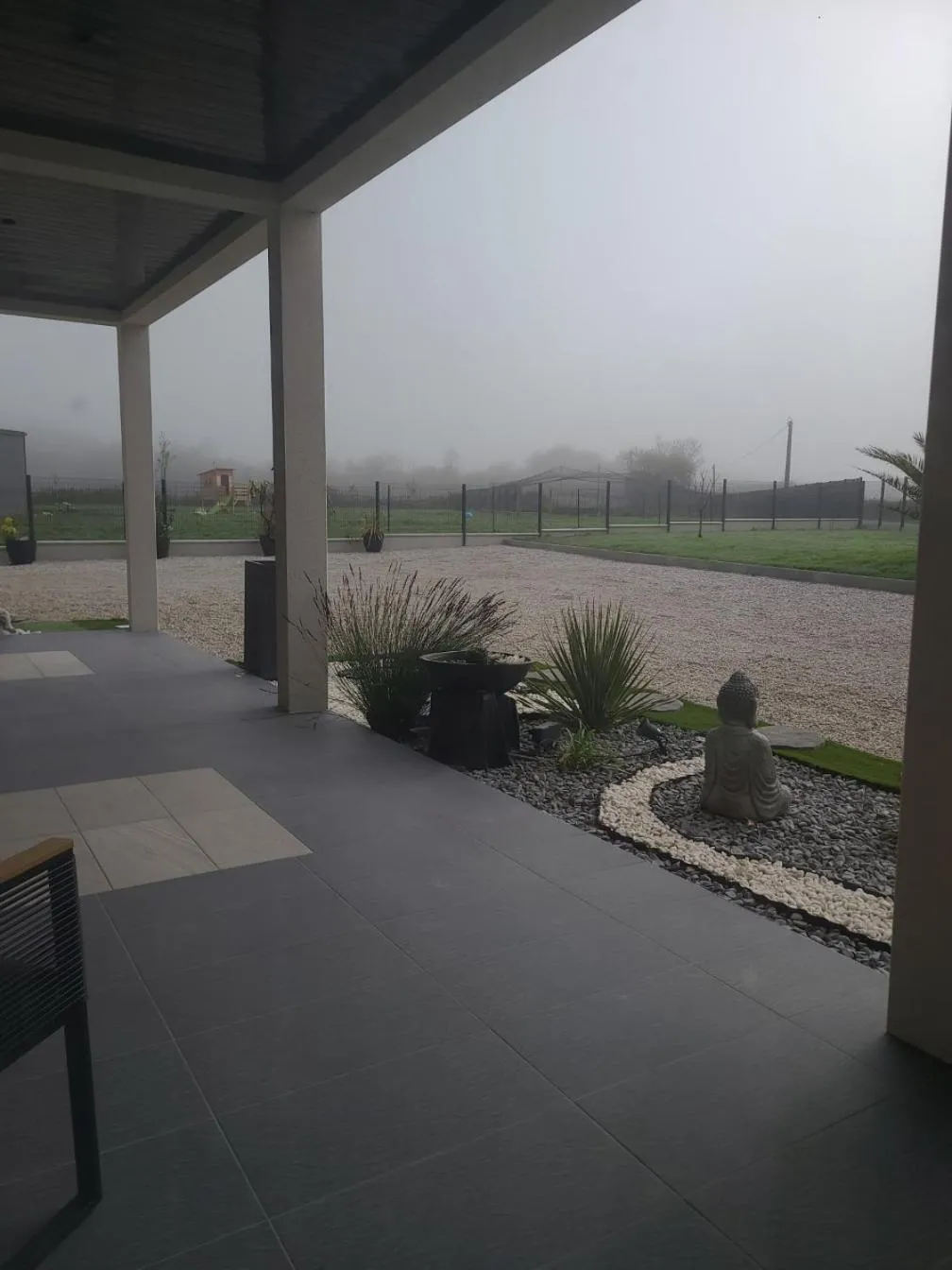 Garden view in L'escale Romanesque