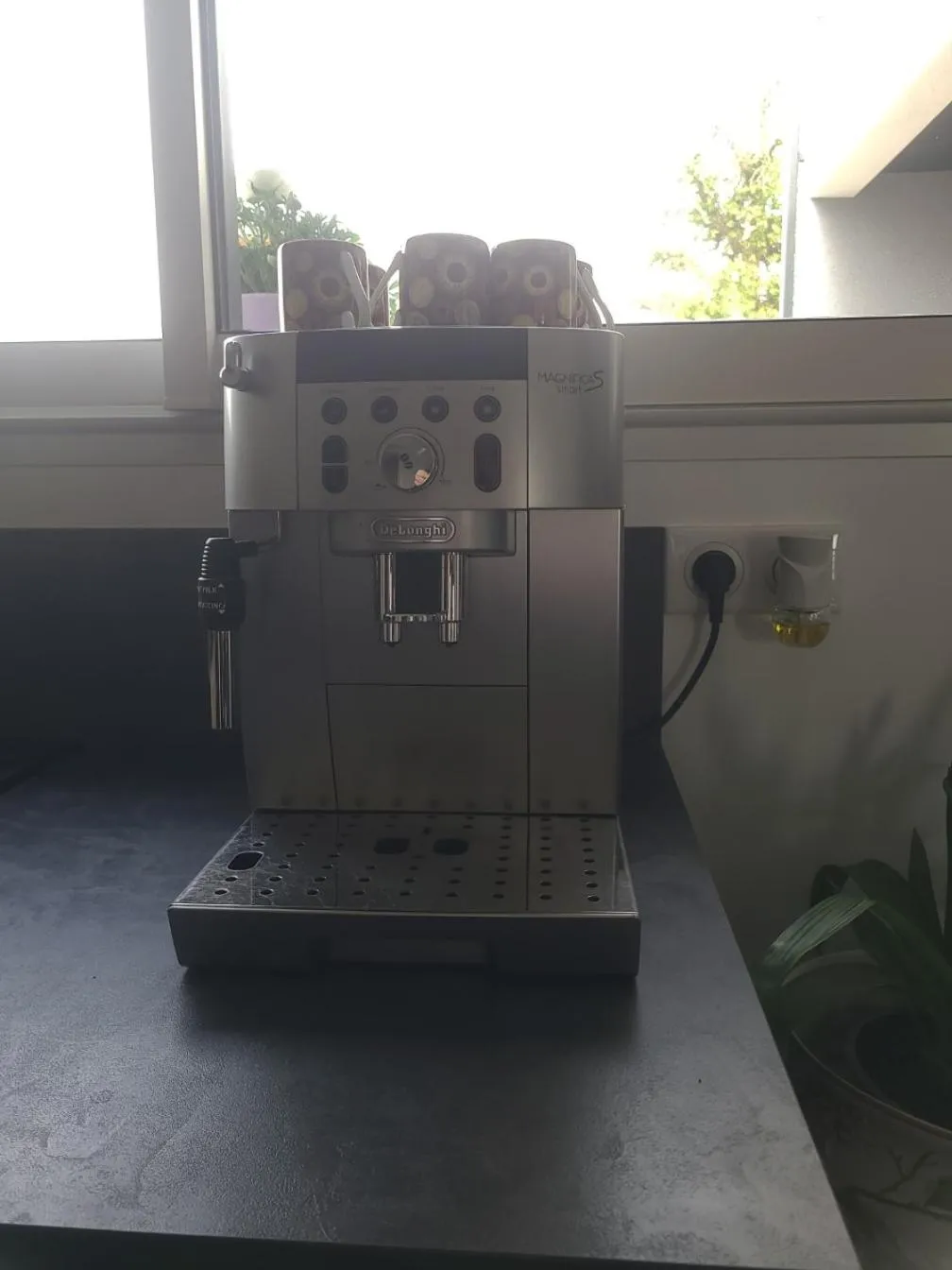Coffee/tea facilities in L'escale Romanesque