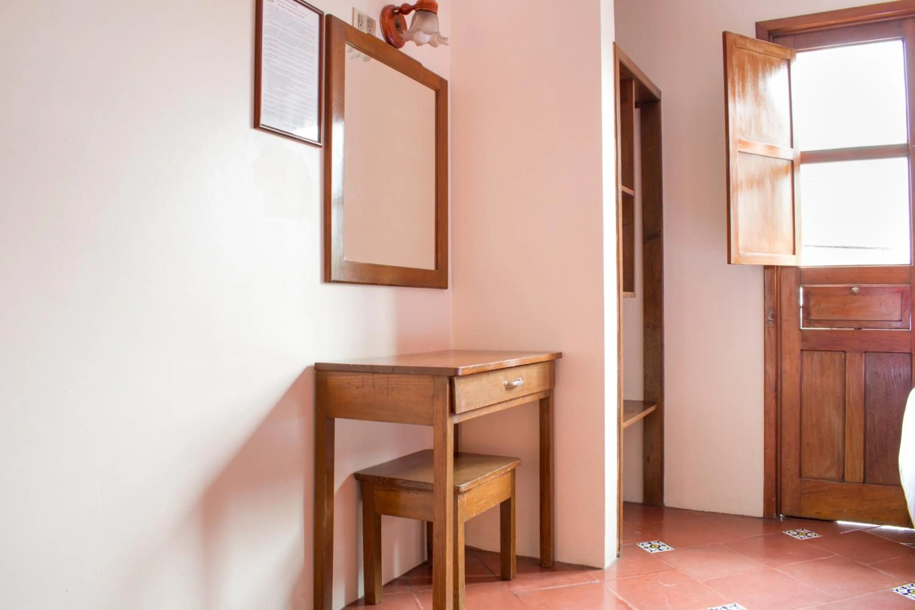 Area and facilities in OYO Hotel Museo