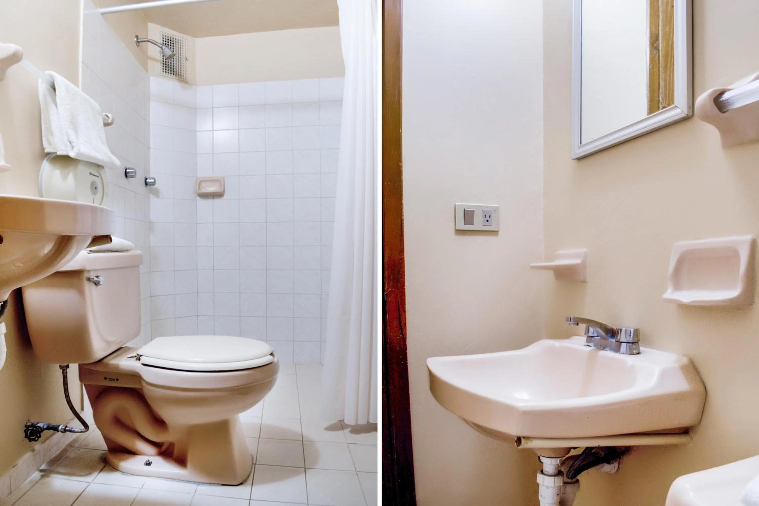 Bathroom in OYO Hotel Museo