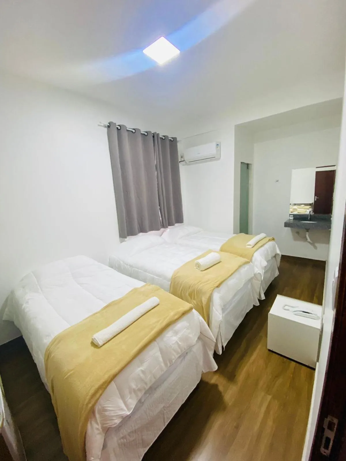 Bedroom, Bed in Hotel Santorine Plaza - Itabira - Próximo a Fundação Cultural Carlos Drummond Andrade