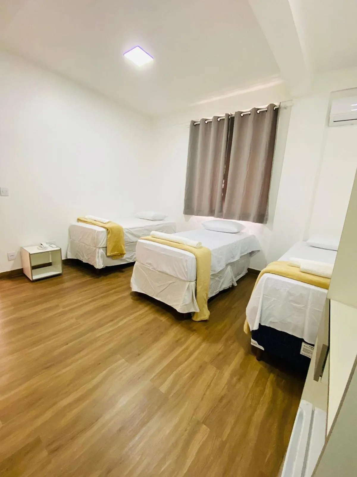 Bed in Hotel Santorine Plaza - Itabira - Próximo a Fundação Cultural Carlos Drummond Andrade