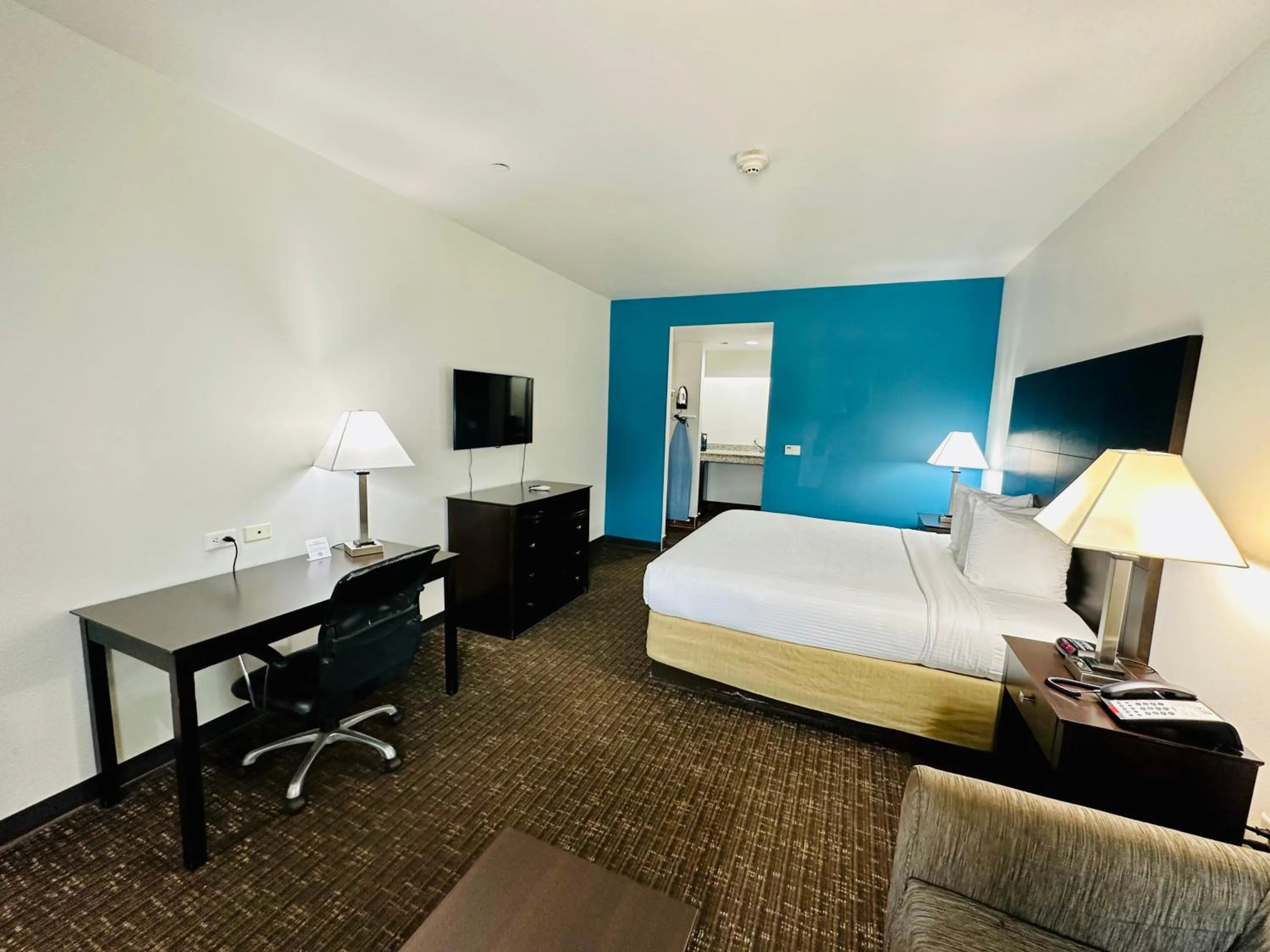 Bedroom, Bed in Lonestar Inn