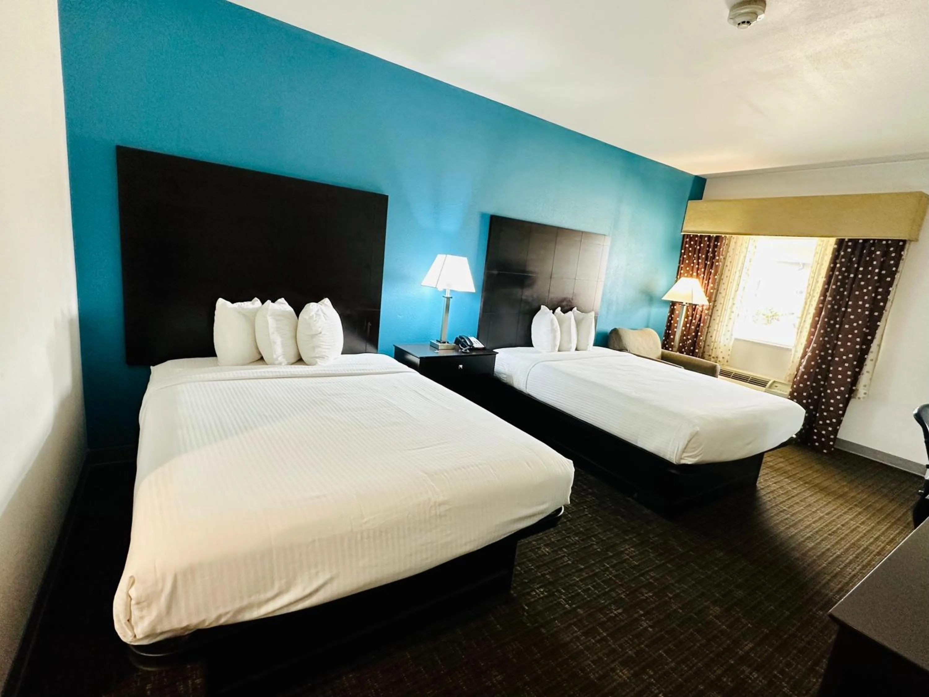 Bedroom, Bed in Lonestar Inn