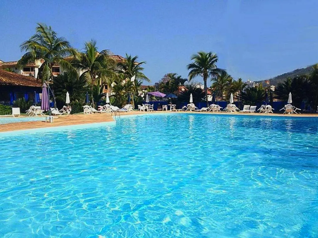 Swimming pool in Condominio Wembley Tenis