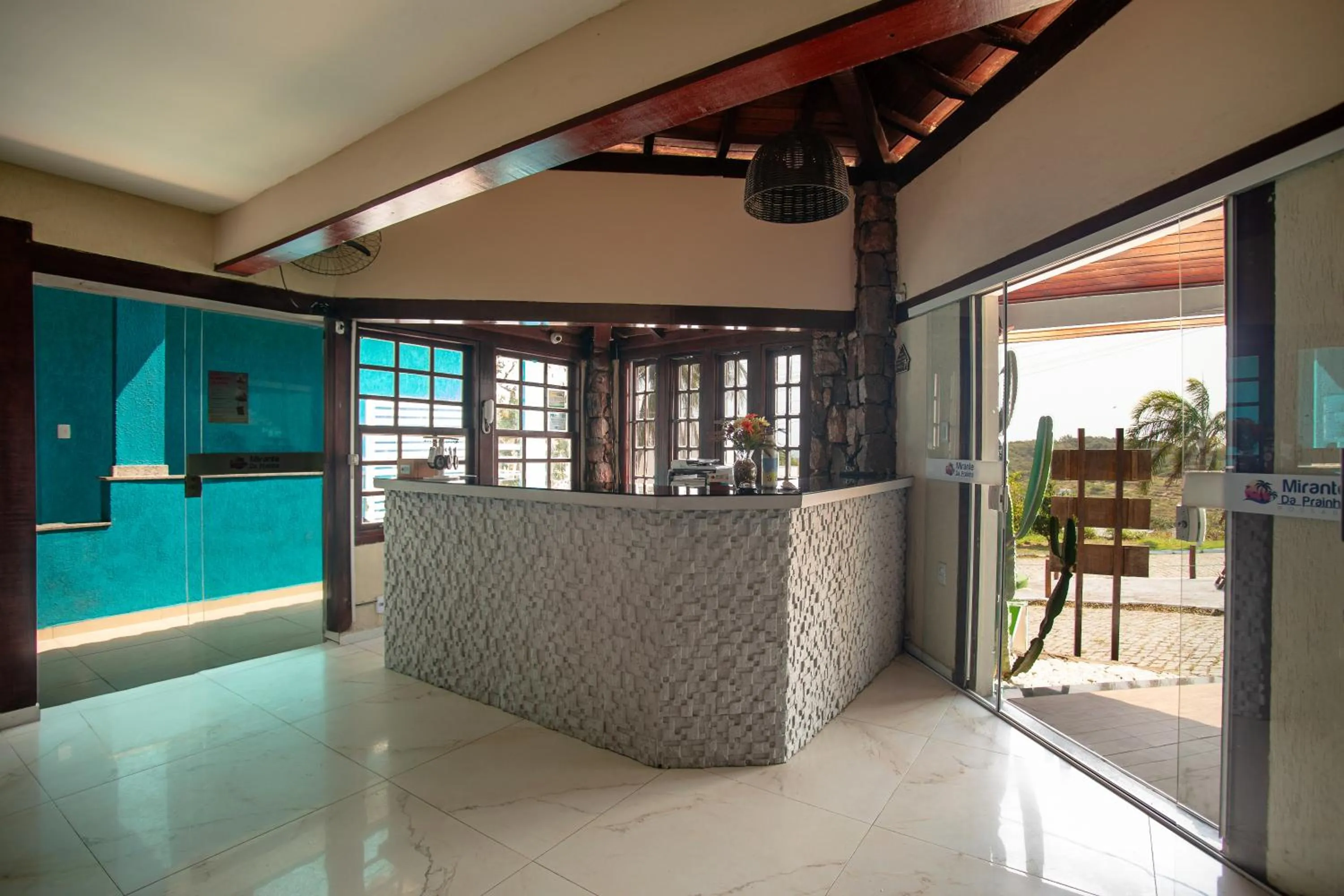 Lobby or reception in Pousada Mirante da Prainha