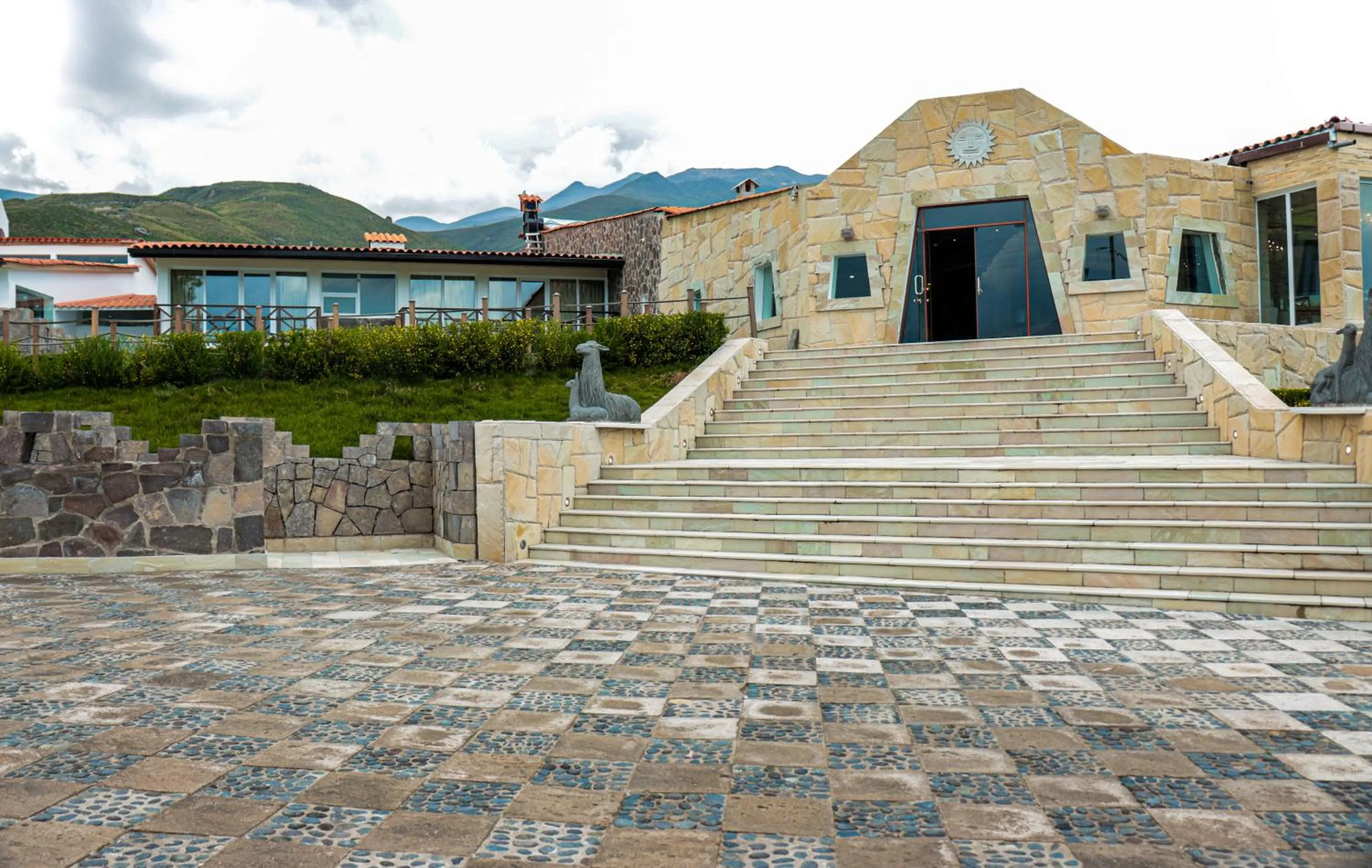 Property building in Hotel Puerta del Sol Colca