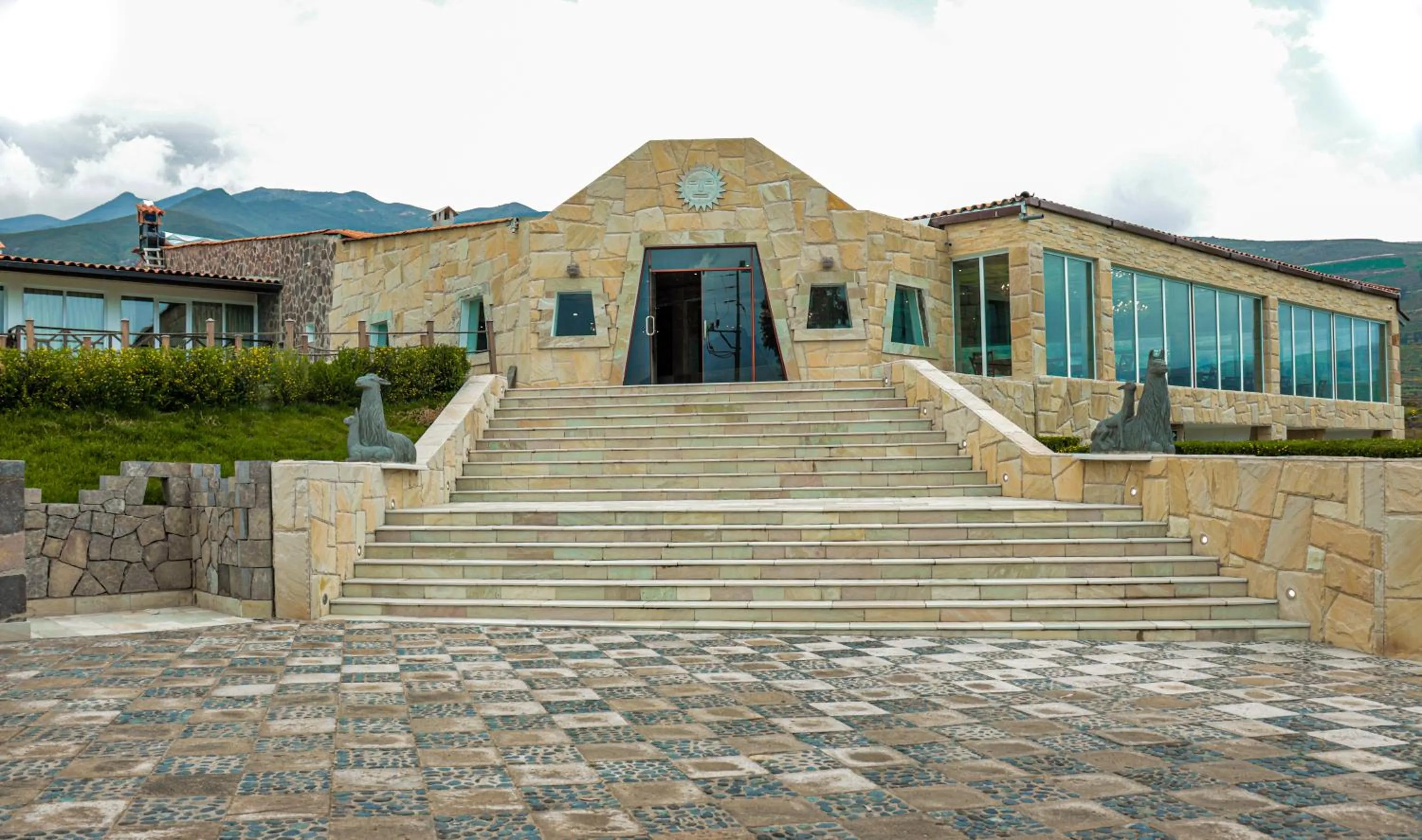 Property building in Hotel Puerta del Sol Colca