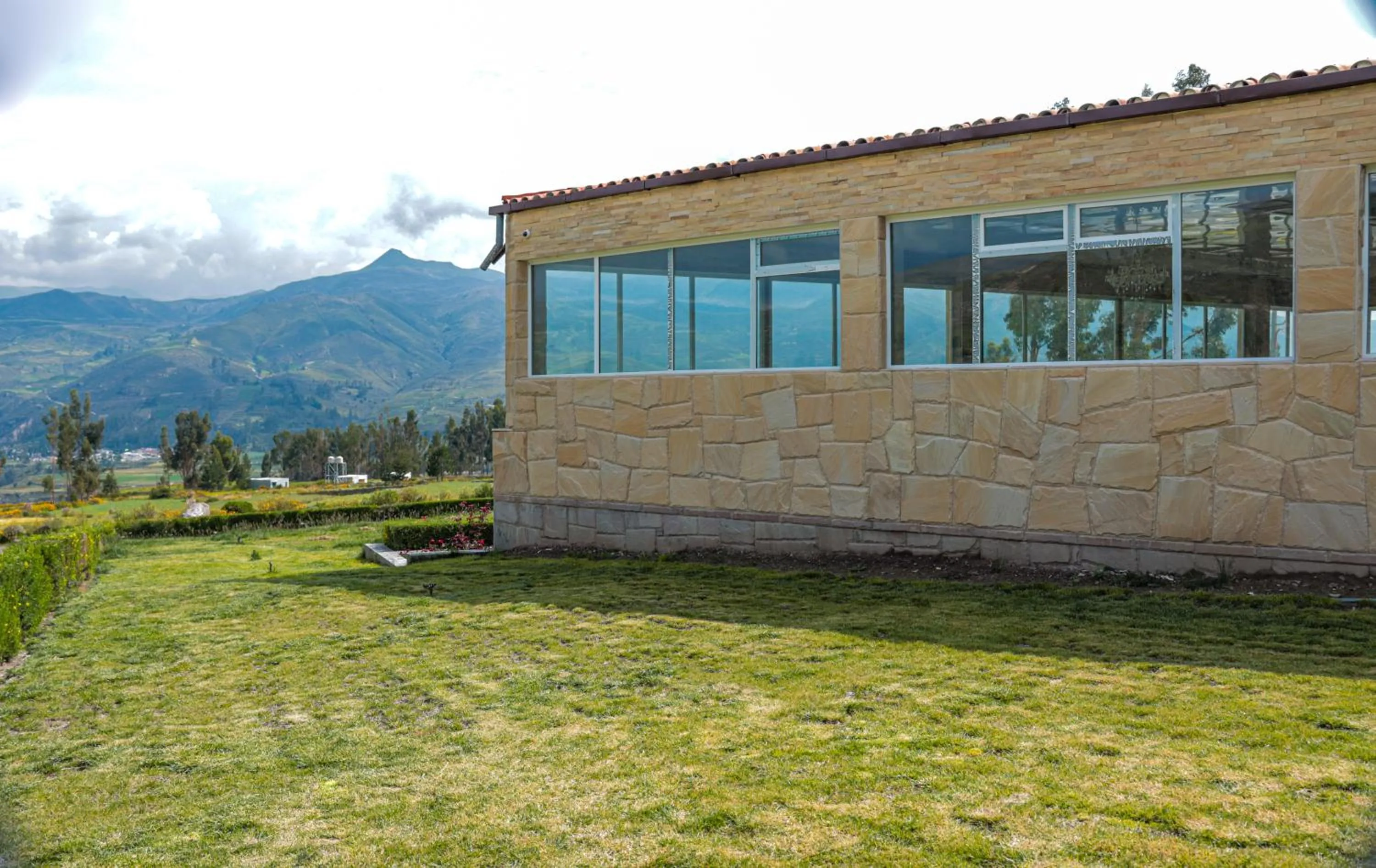 Property building in Hotel Puerta del Sol Colca