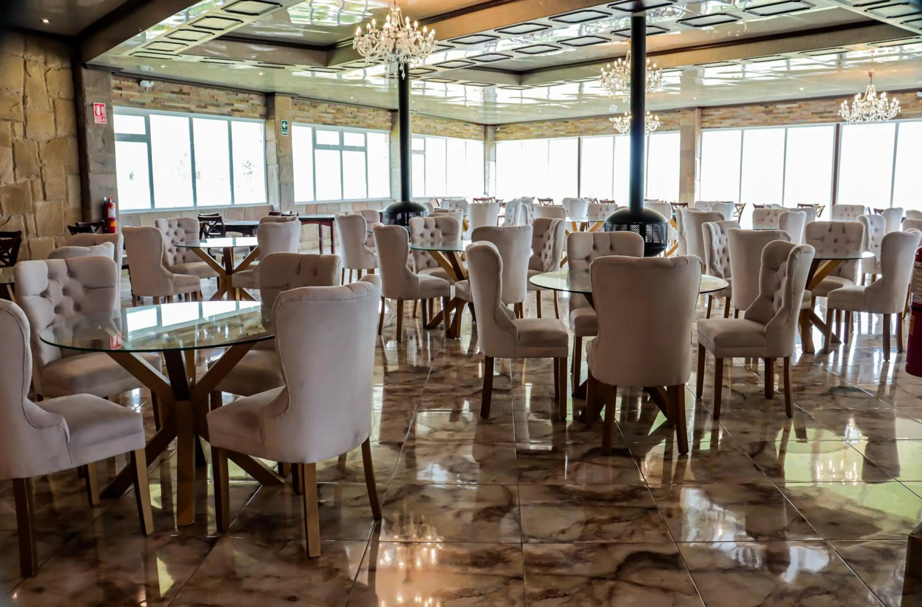 Restaurant/places to eat in Hotel Puerta del Sol Colca