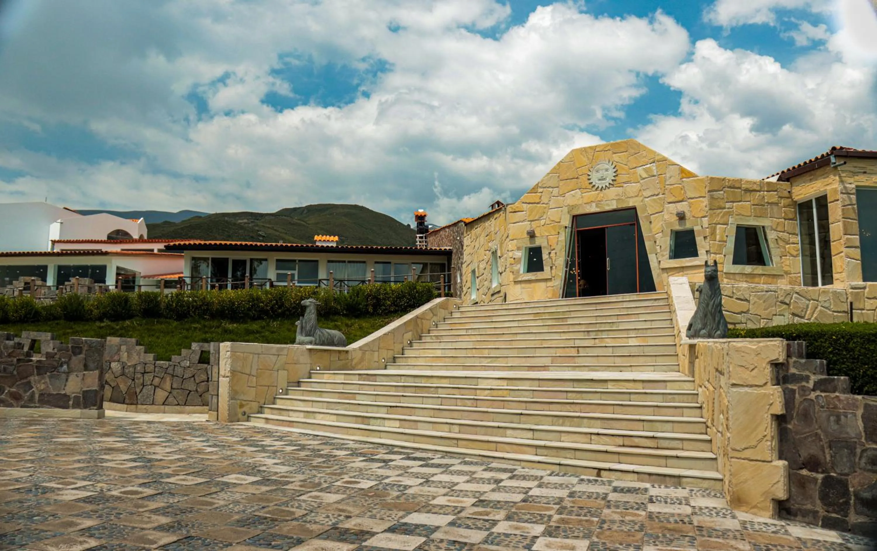 Property building in Hotel Puerta del Sol Colca