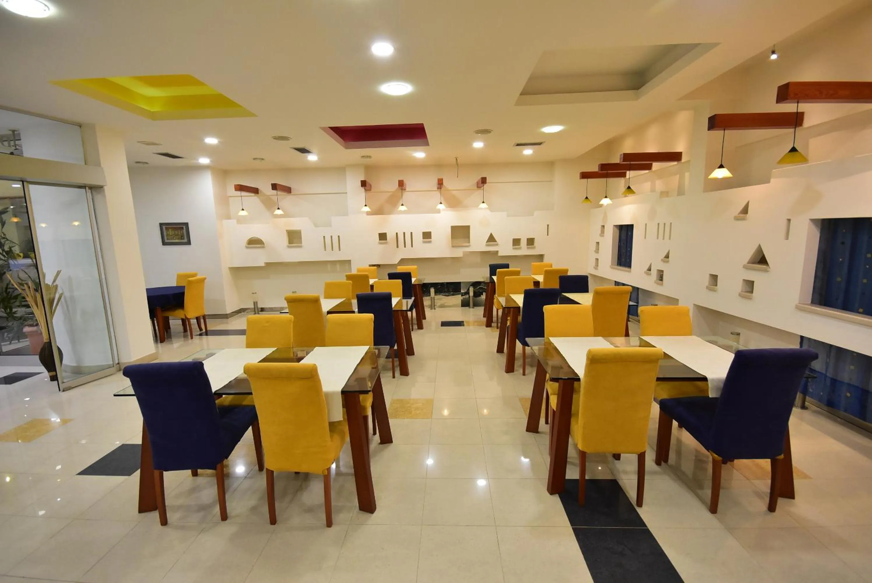 Restaurant/places to eat in Hotel Hecco